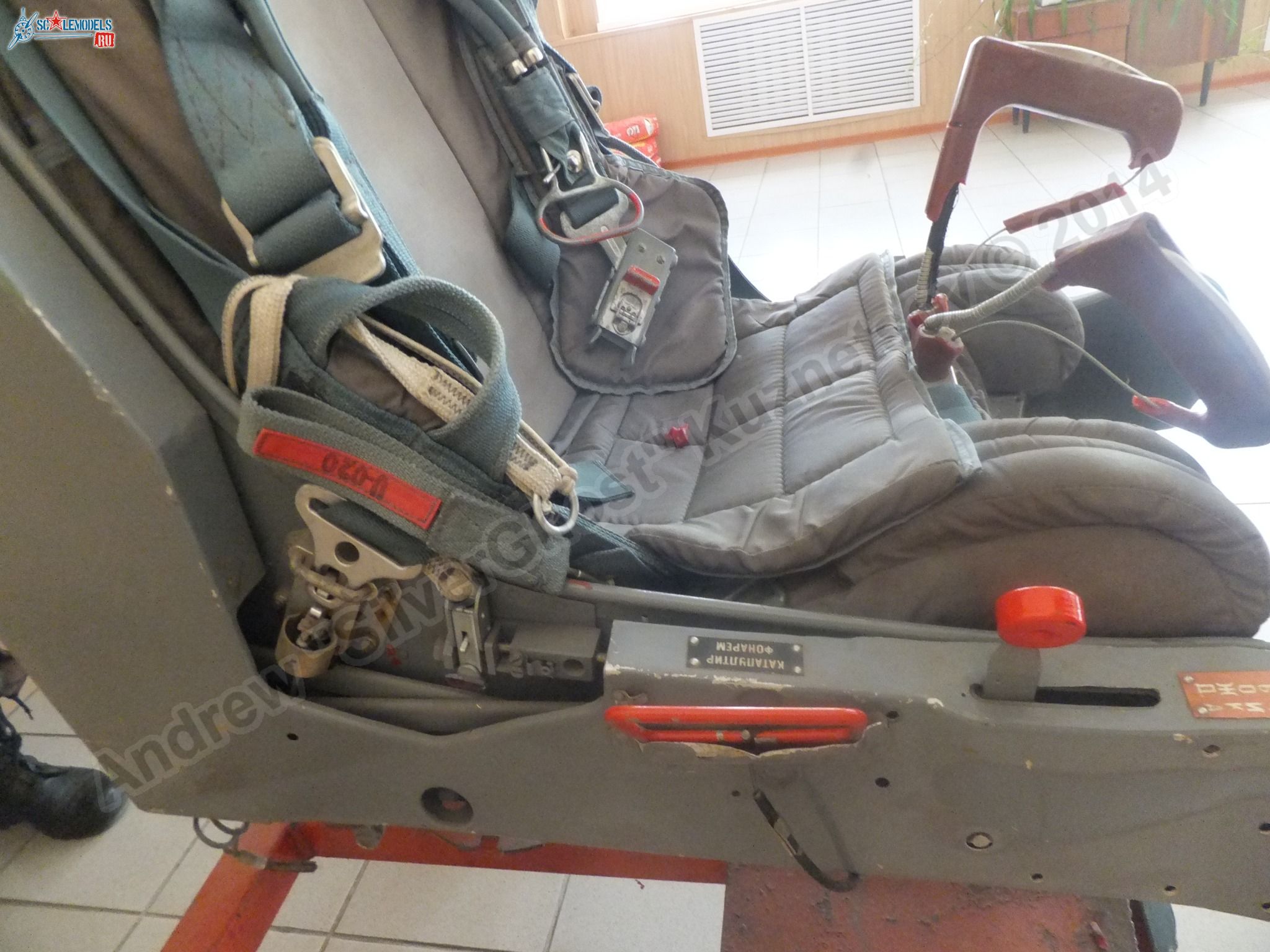 L-39_Ejection_seat_0022.jpg