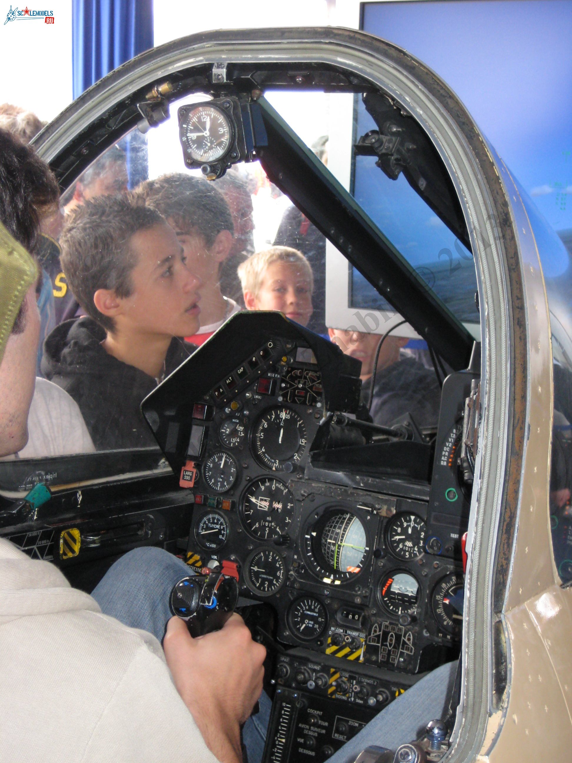 Mirage III Cockpit_5.JPG