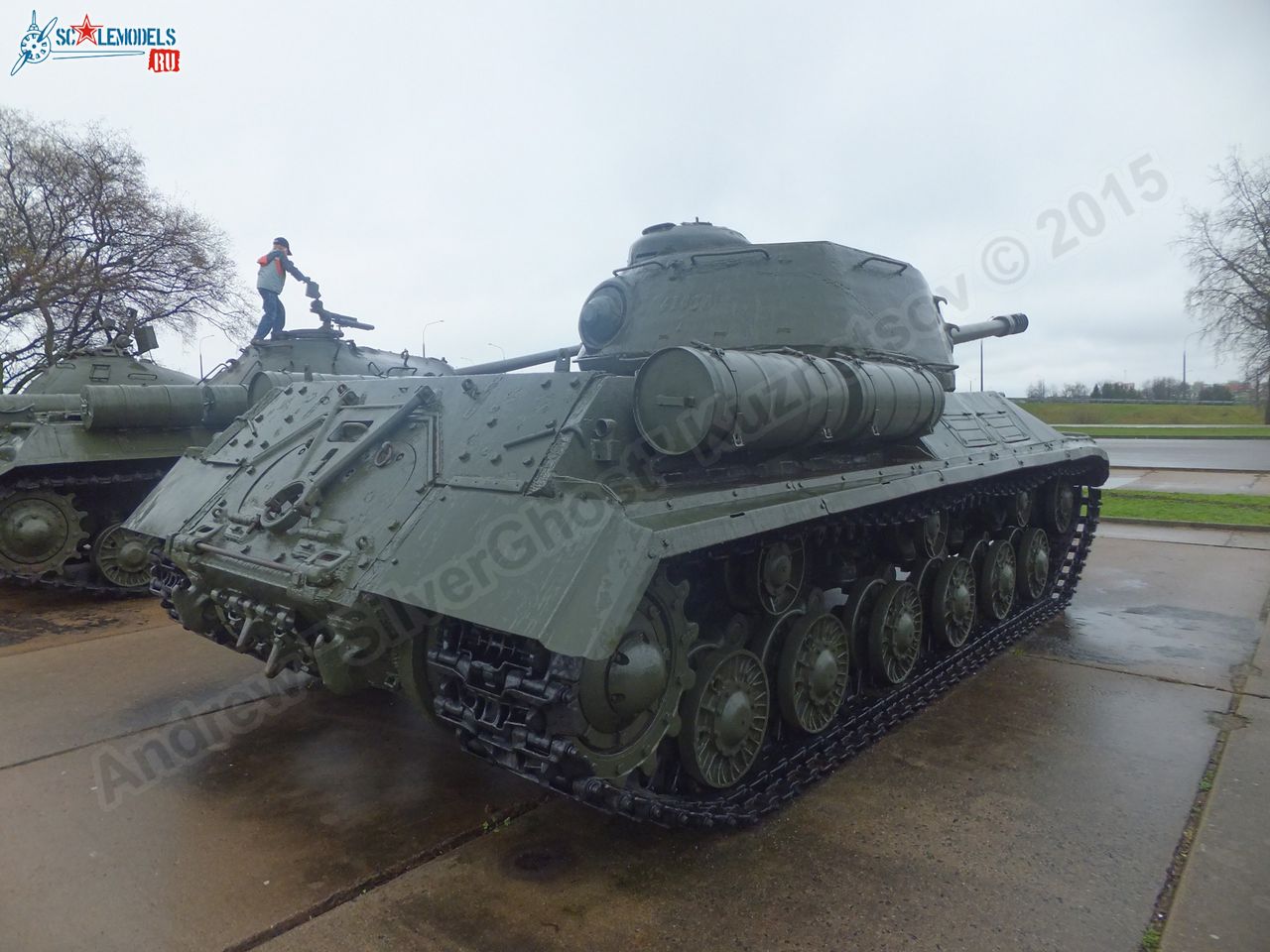 IS-2_0016.jpg