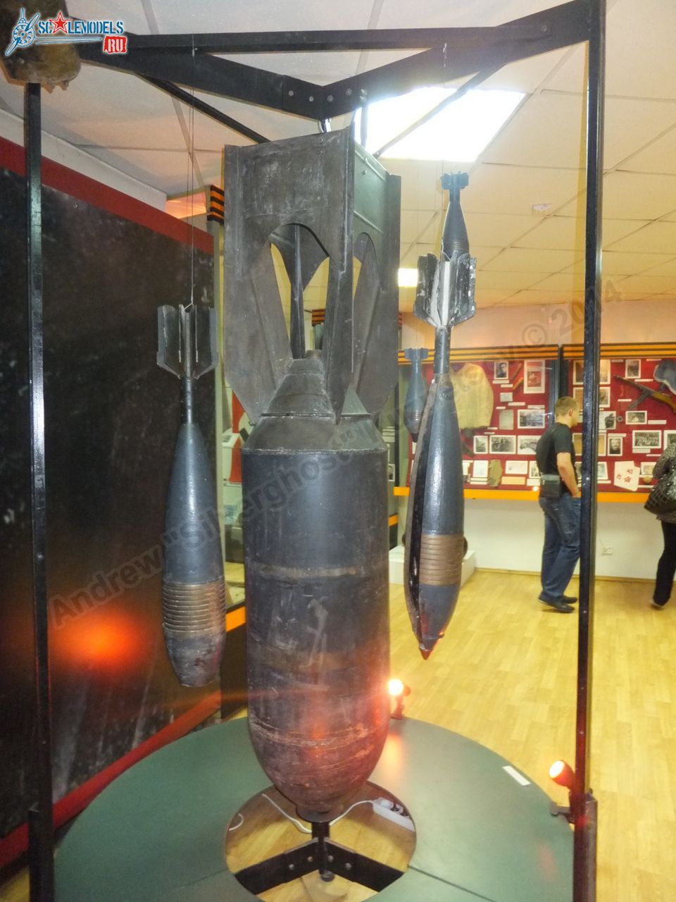 Soviet_bomb_0009.jpg