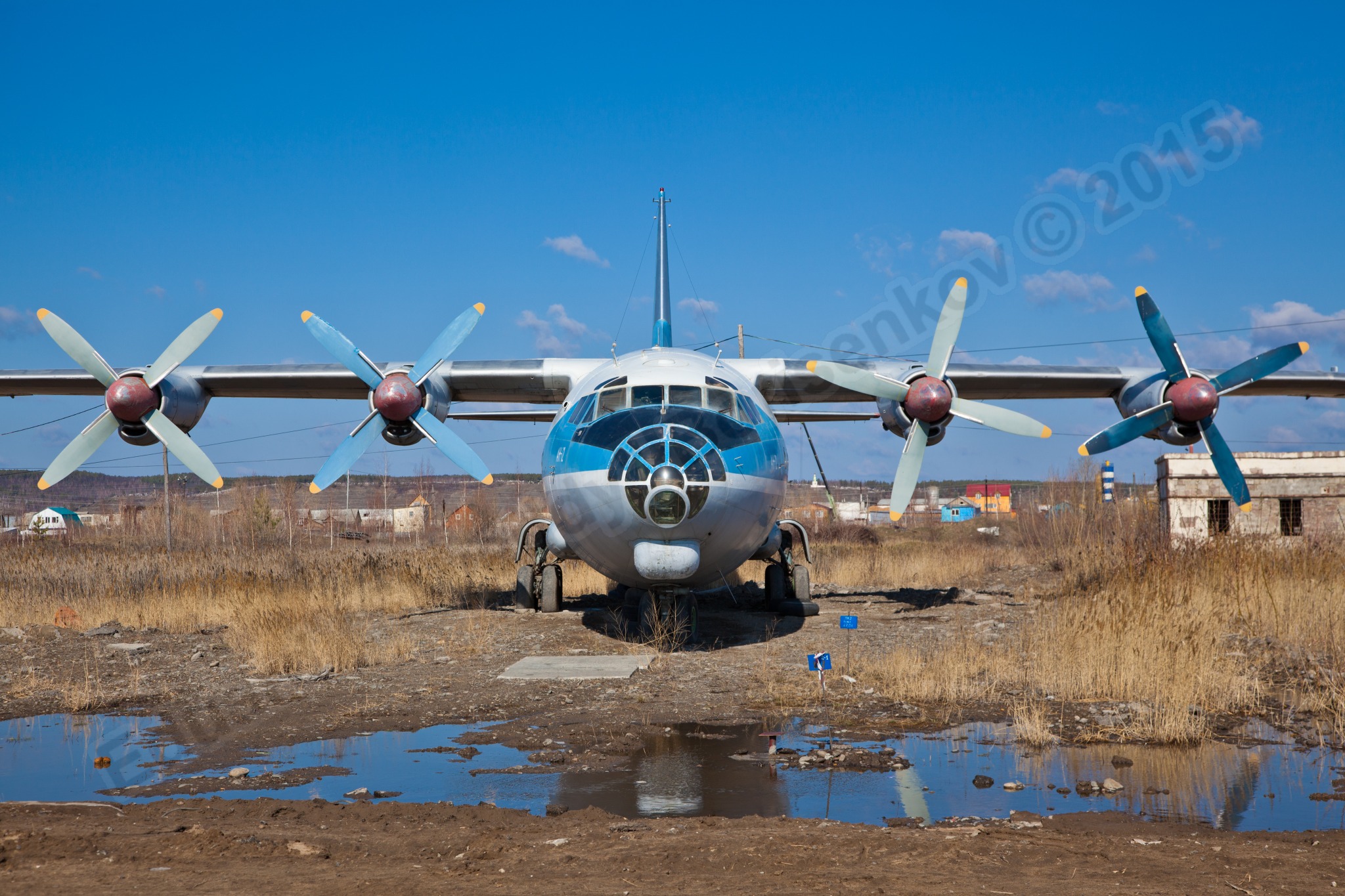 An-12B_RA-11892_0006.jpg