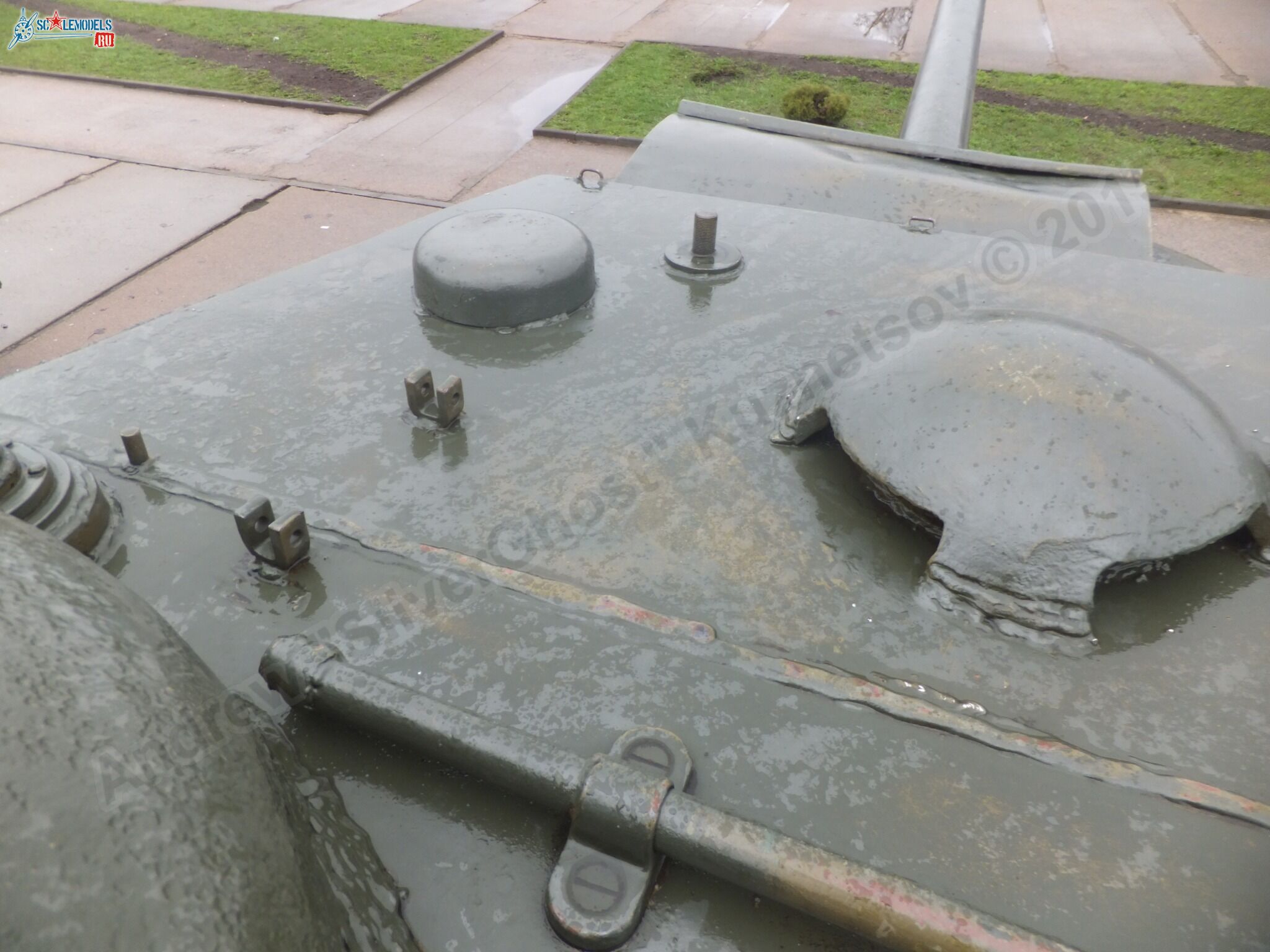 IS-2_0178.jpg