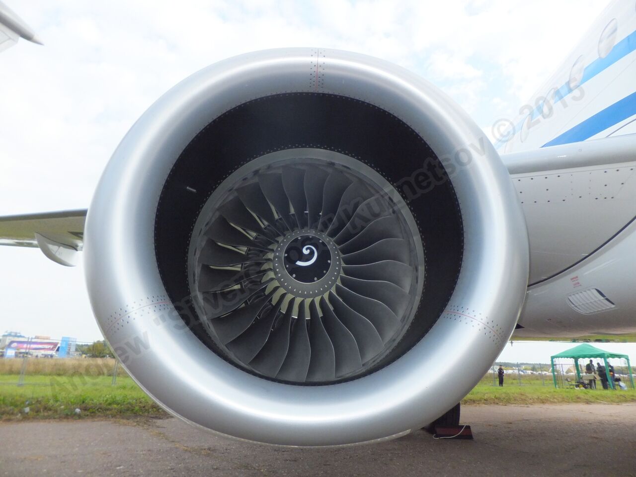 SuperJet_100-95LR_RA-890180229.jpg