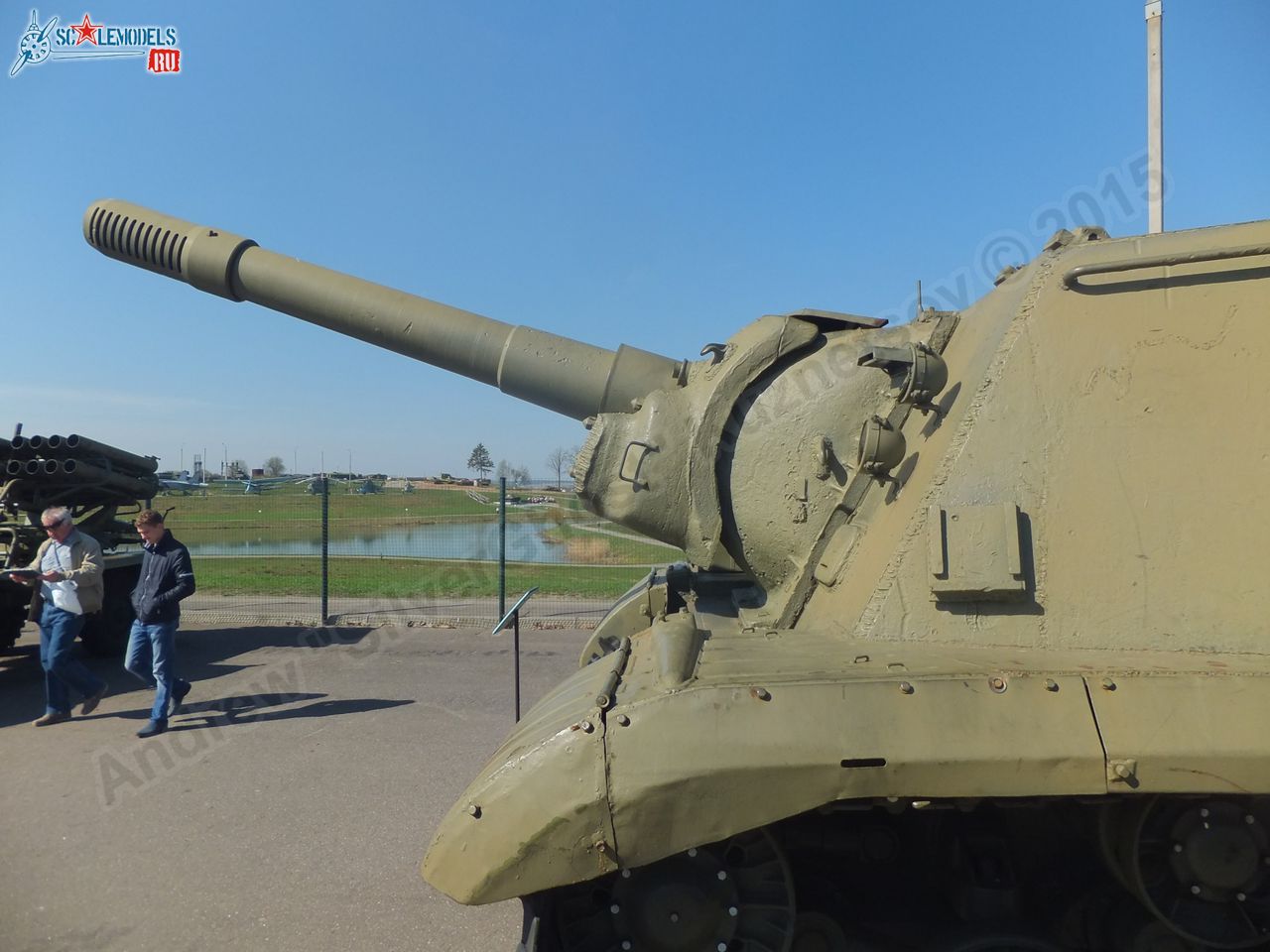 ISU-152_0018.jpg