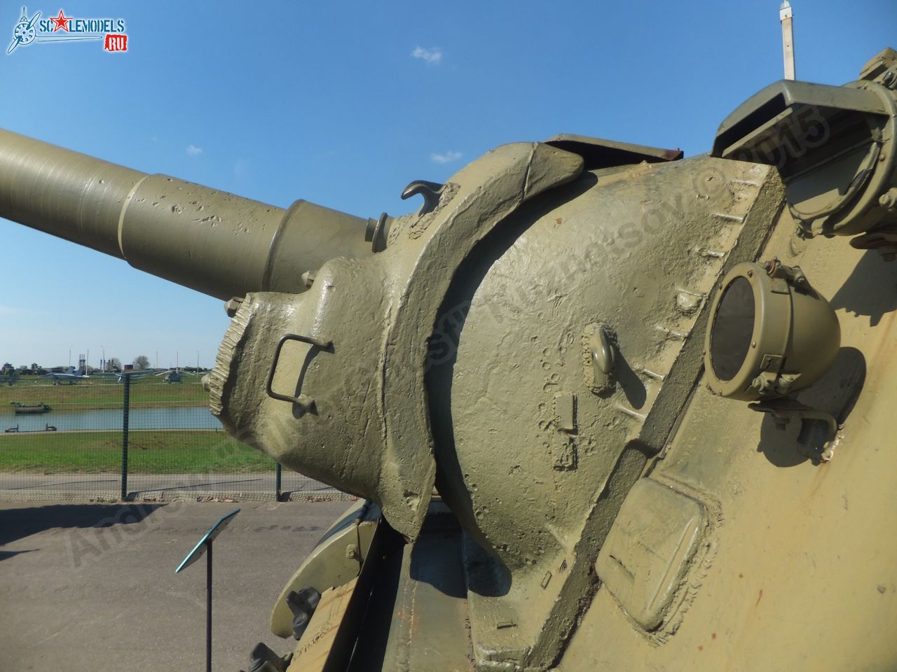 ISU-152_0082.jpg