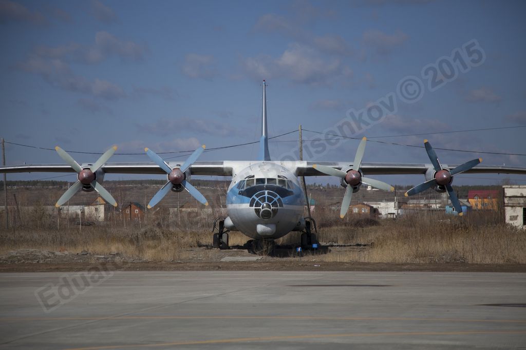 An-12B_RA-11892_0000.jpg