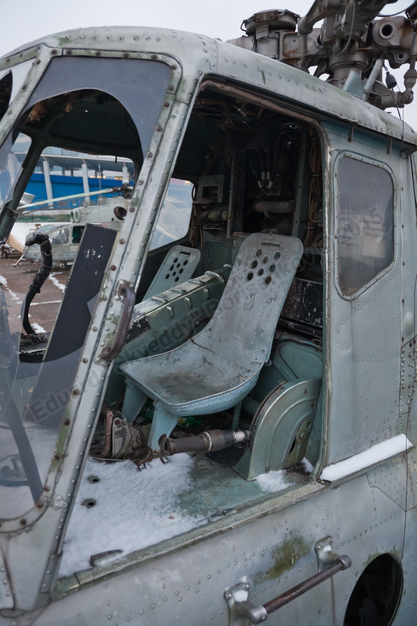 Mi-4_Khodynka_0018wtmk.jpg