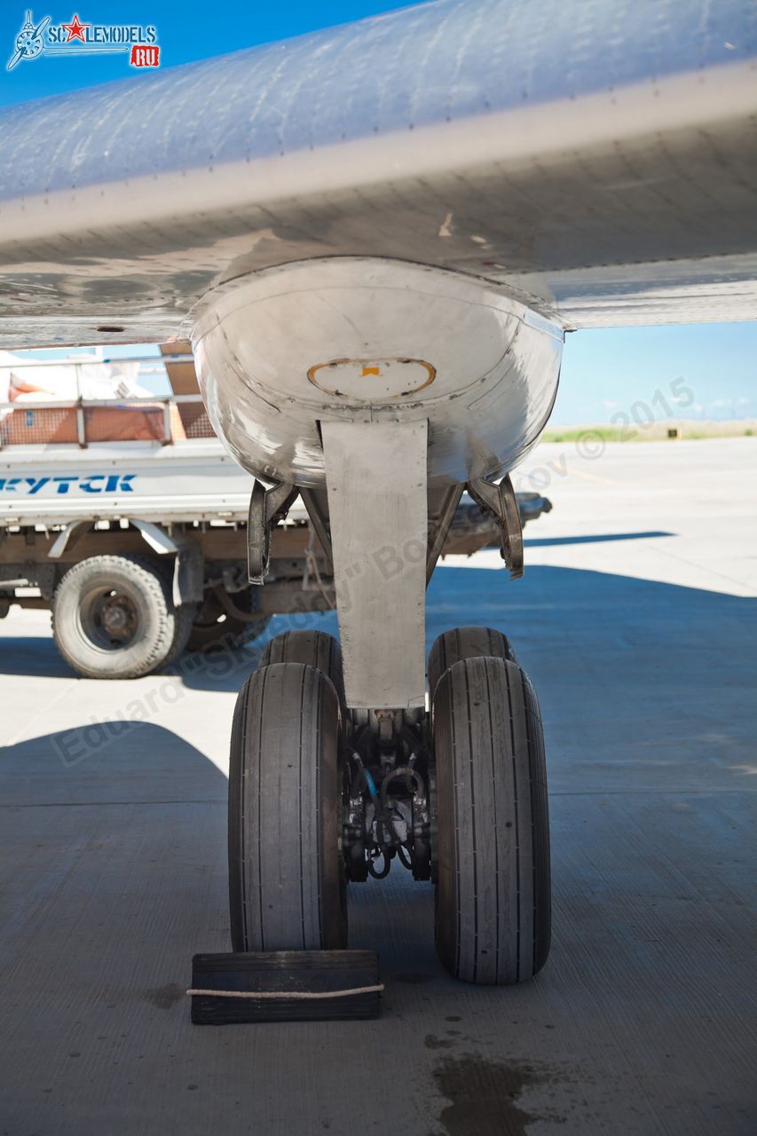 Tu-134B-3_RA-65715_0073.jpg