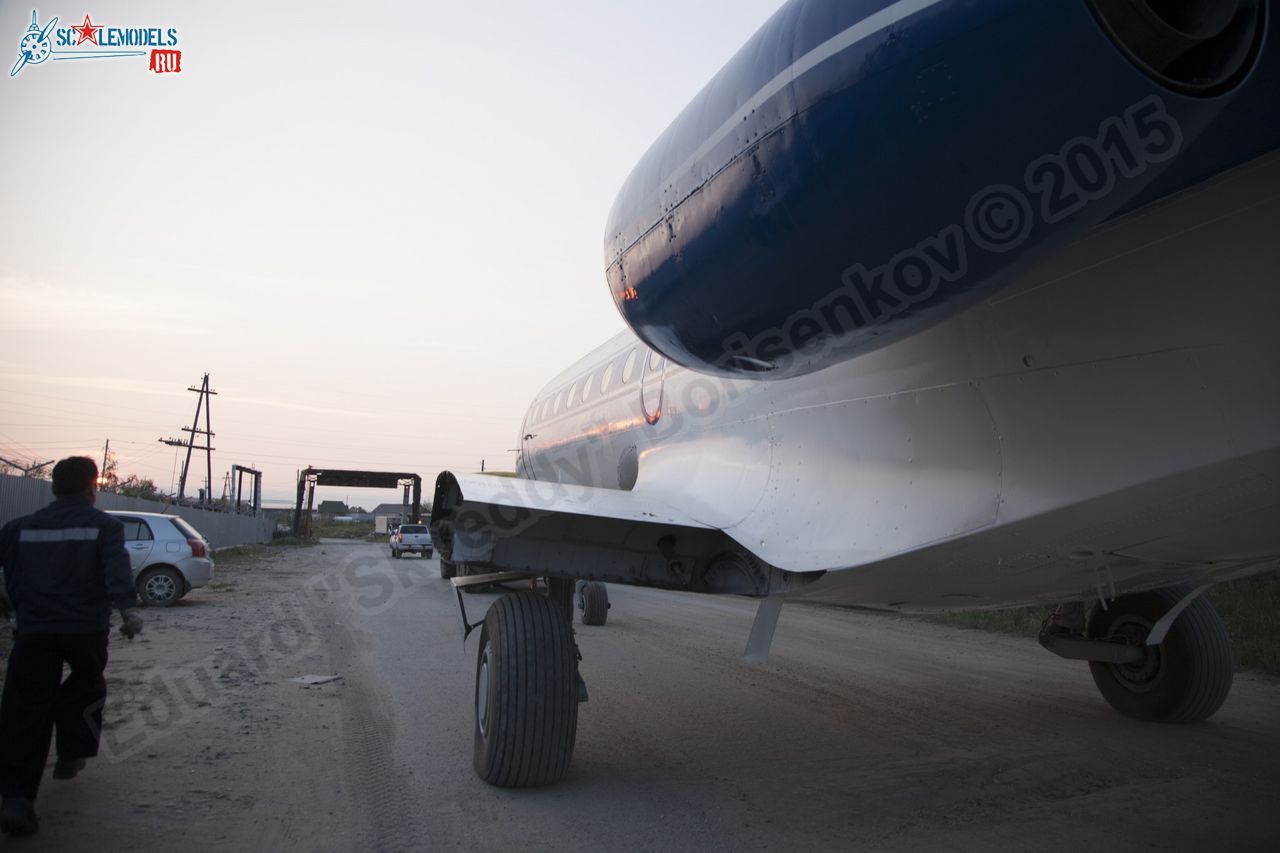 Yak-40_RA-88177_0085.jpg