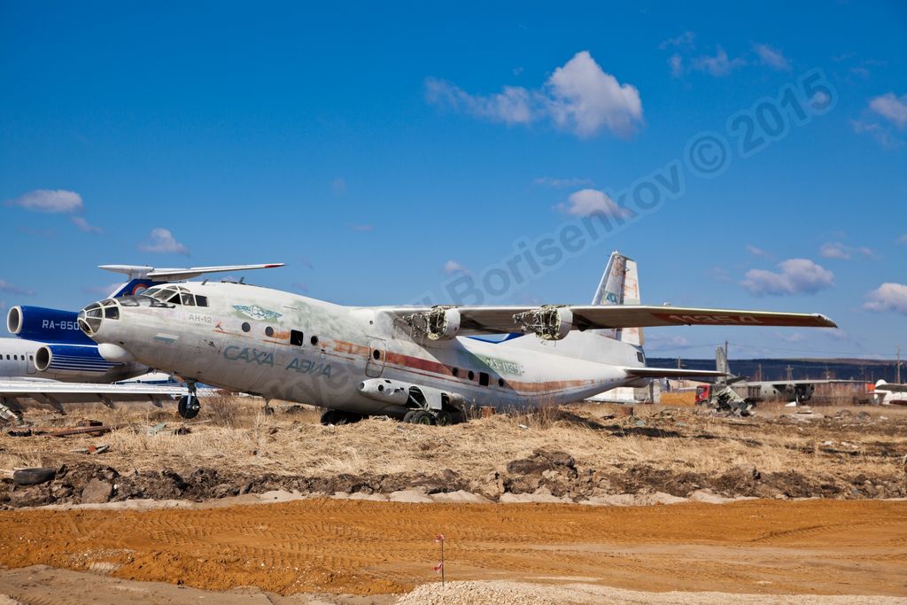 An-12B_RA-11354_0017.jpg