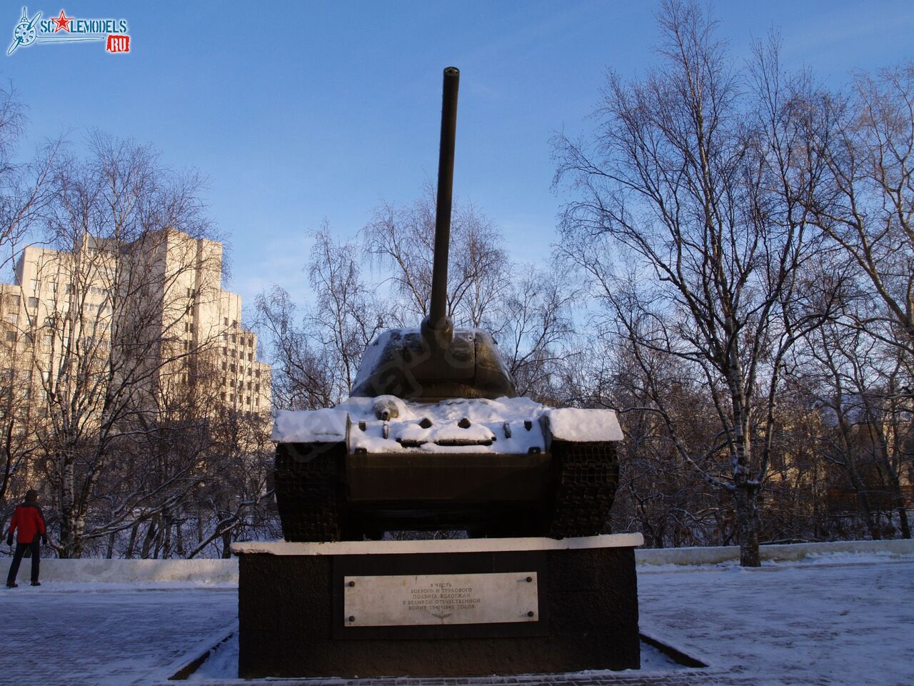 T-34-85_0002.jpg