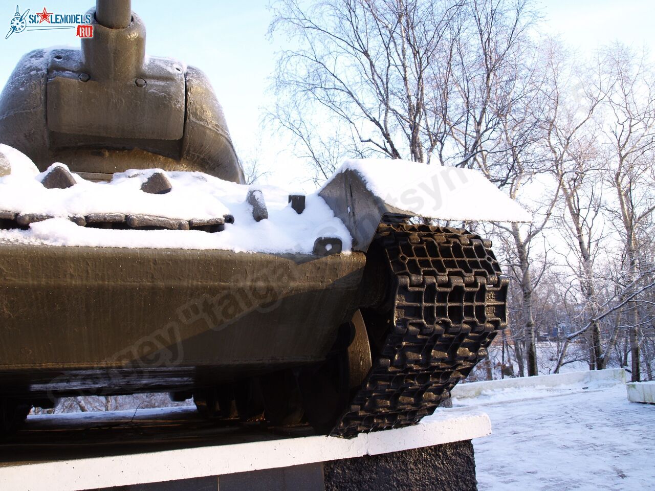 T-34-85_0005.jpg