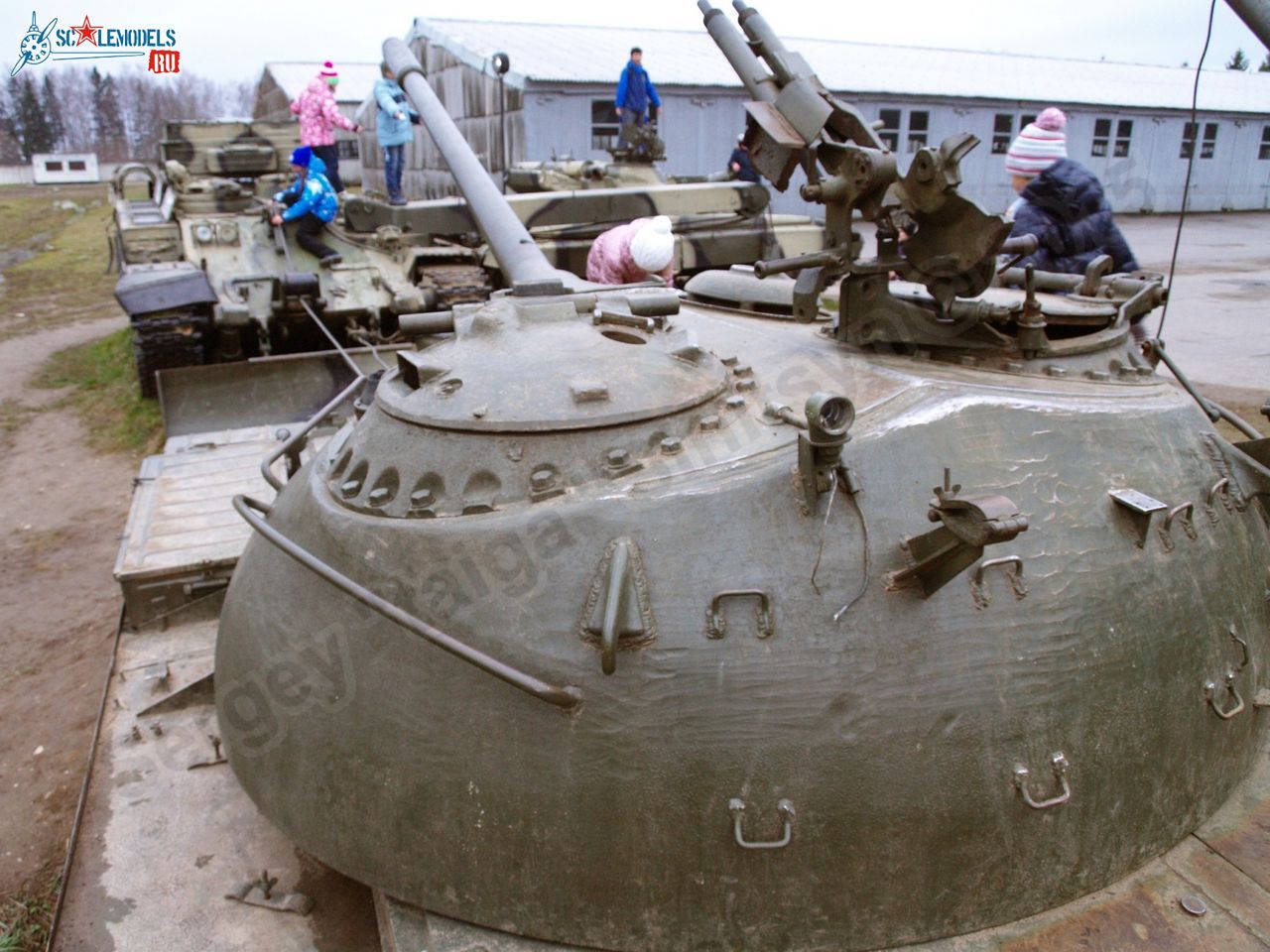 T-62_turret_0007.jpg