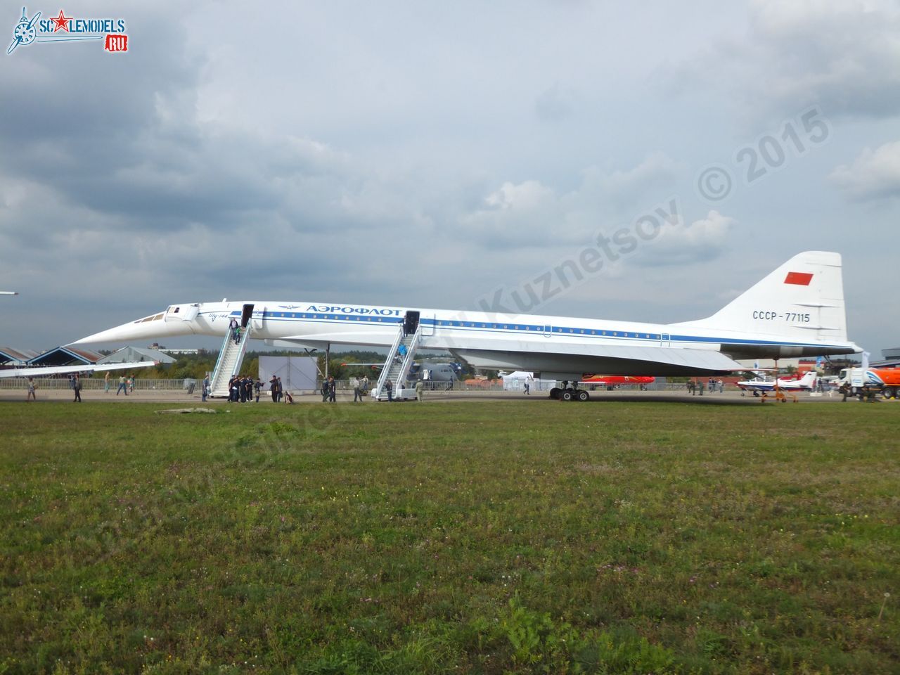 Tu-144D_USSR-77115_0002.jpg