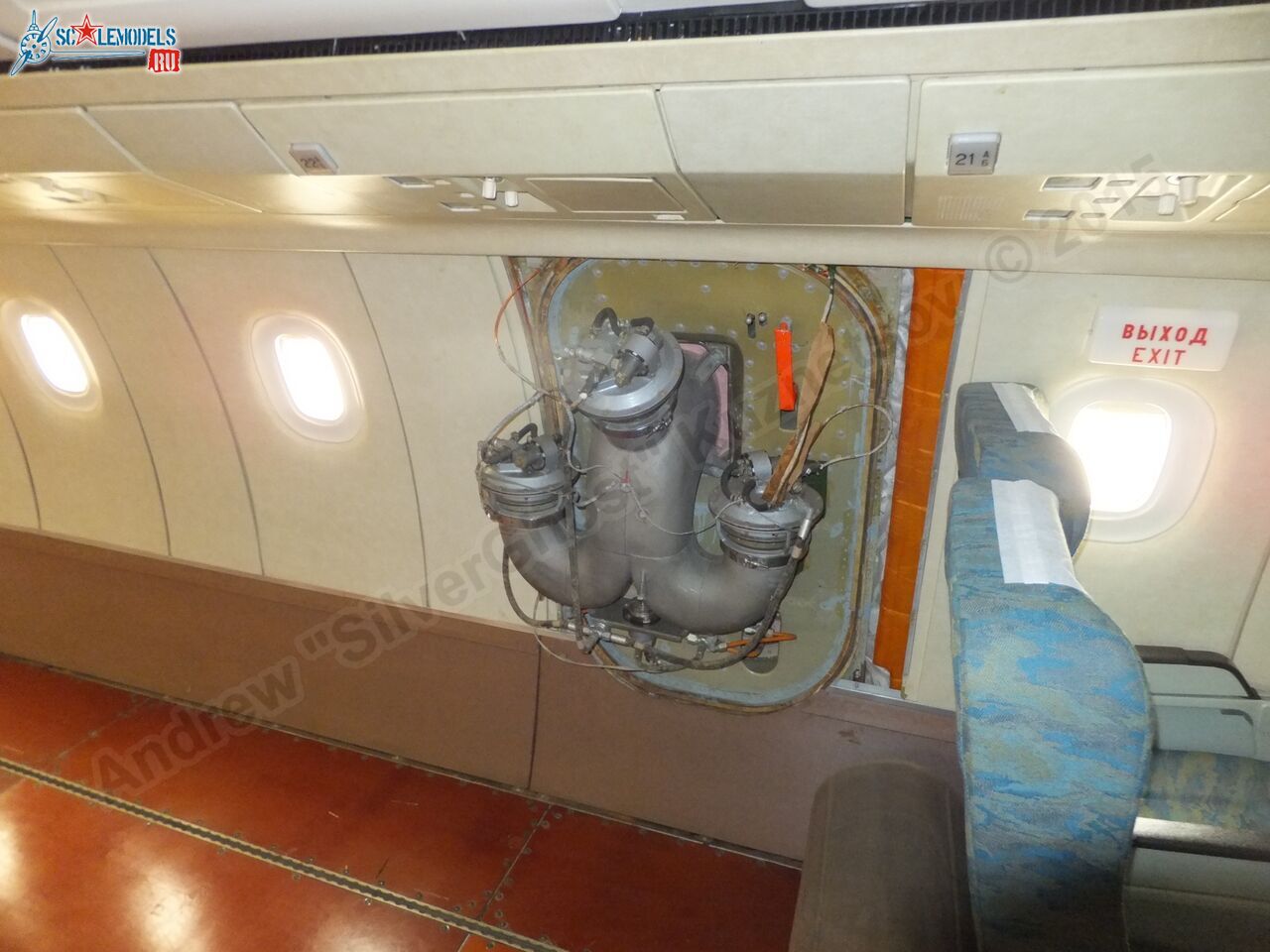 Tu-144D_USSR-77115_0007.jpg