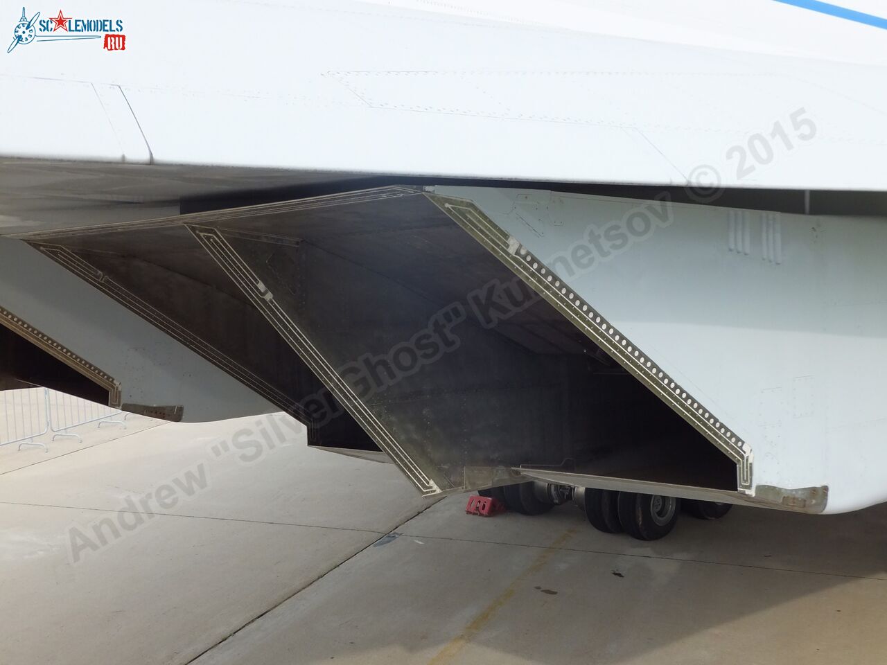 Tu-144D_USSR-77115_0071.jpg