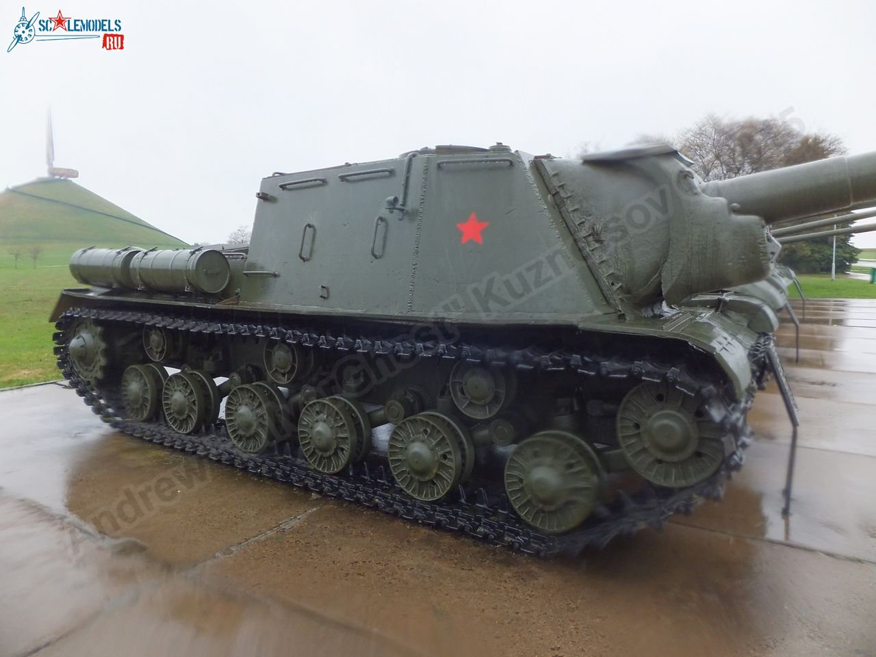 ISU-152_0011.jpg