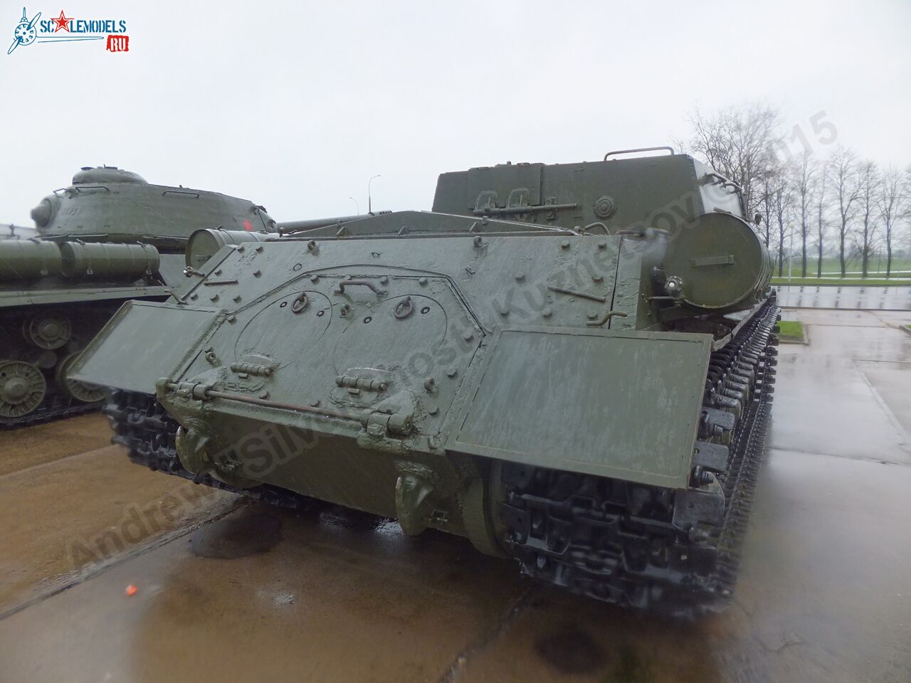 ISU-152_0017.jpg