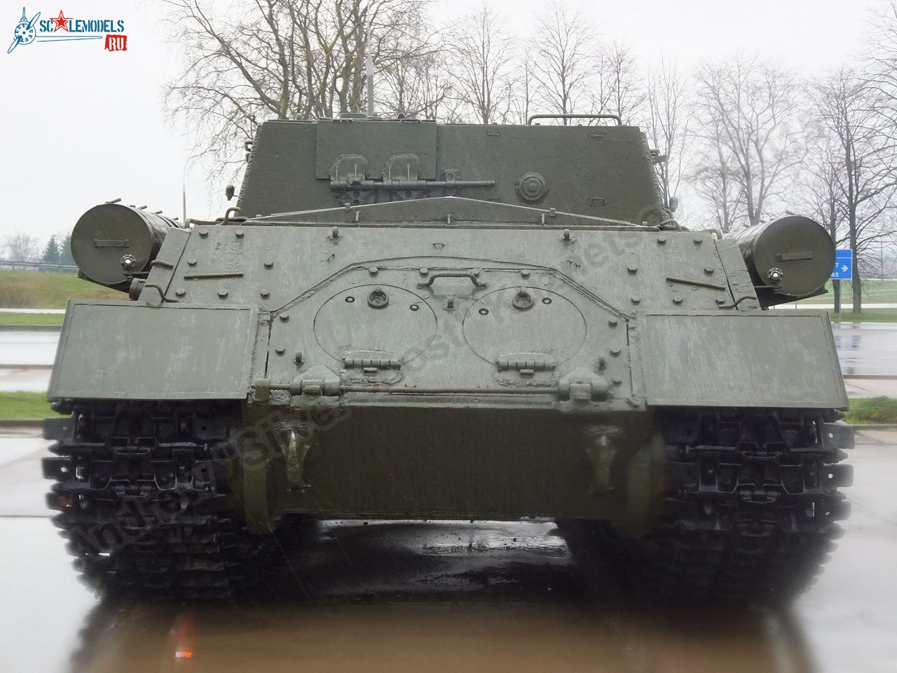 ISU-152_0019.jpg