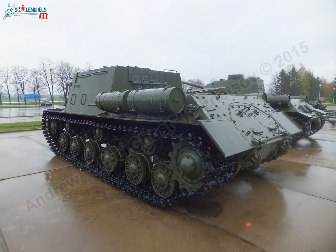 ISU-152_0022.jpg