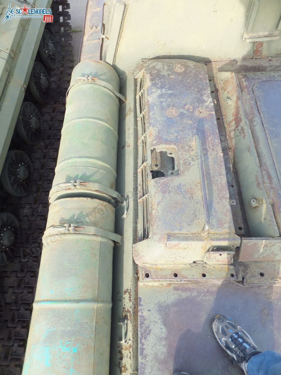 Su-100_0024.jpg