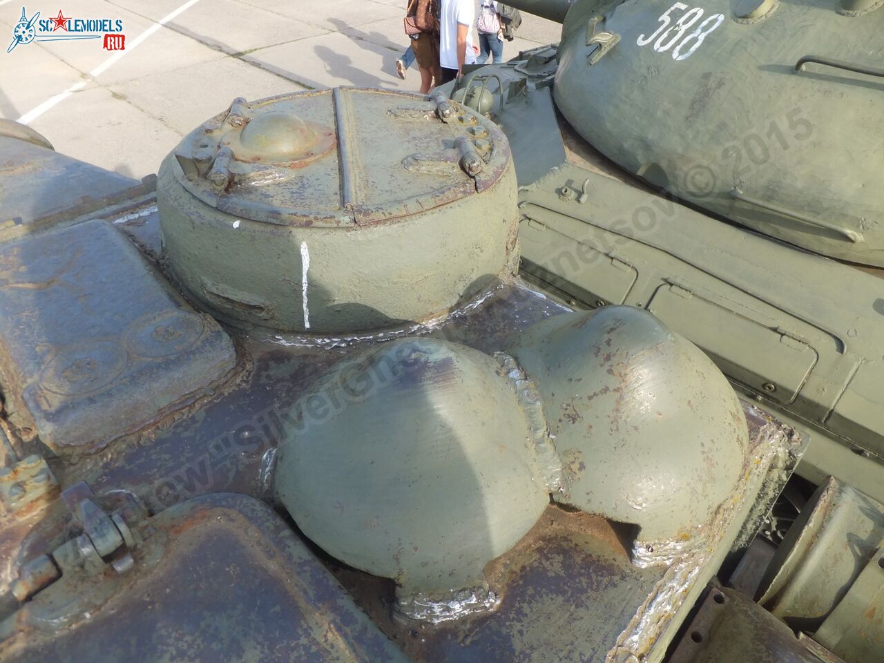 Su-100_0025.jpg