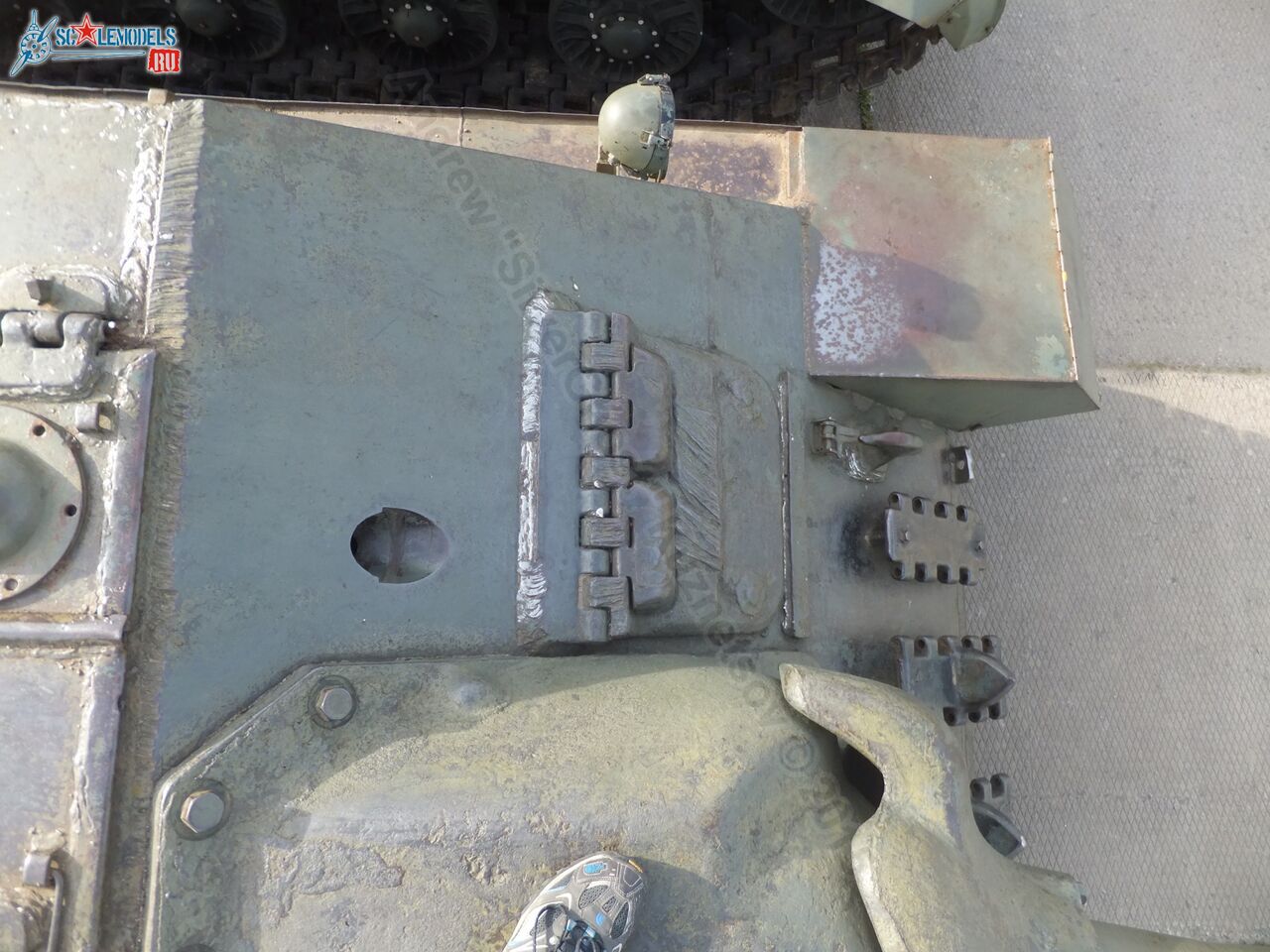 Su-100_0033.jpg