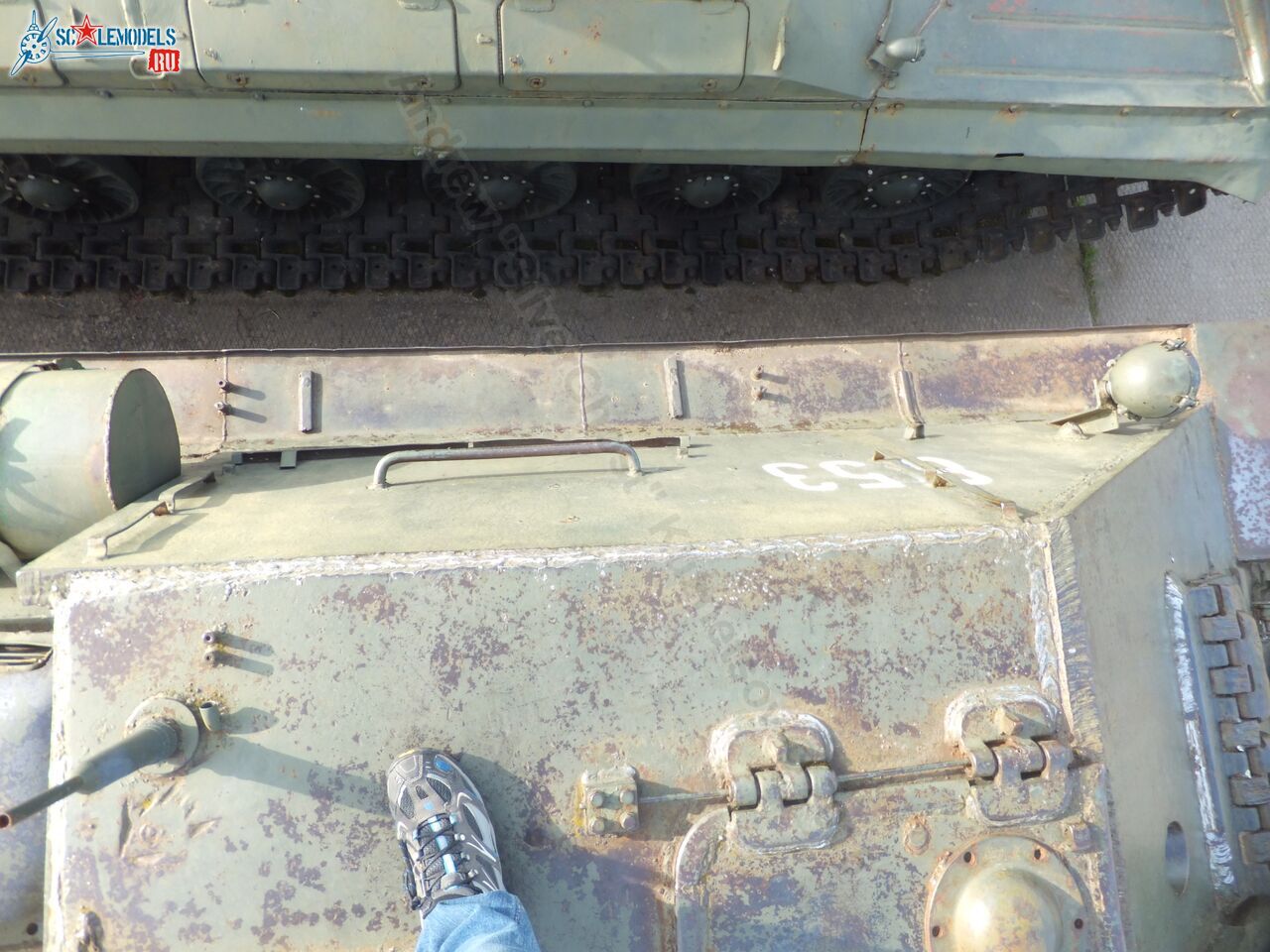 Su-100_0036.jpg