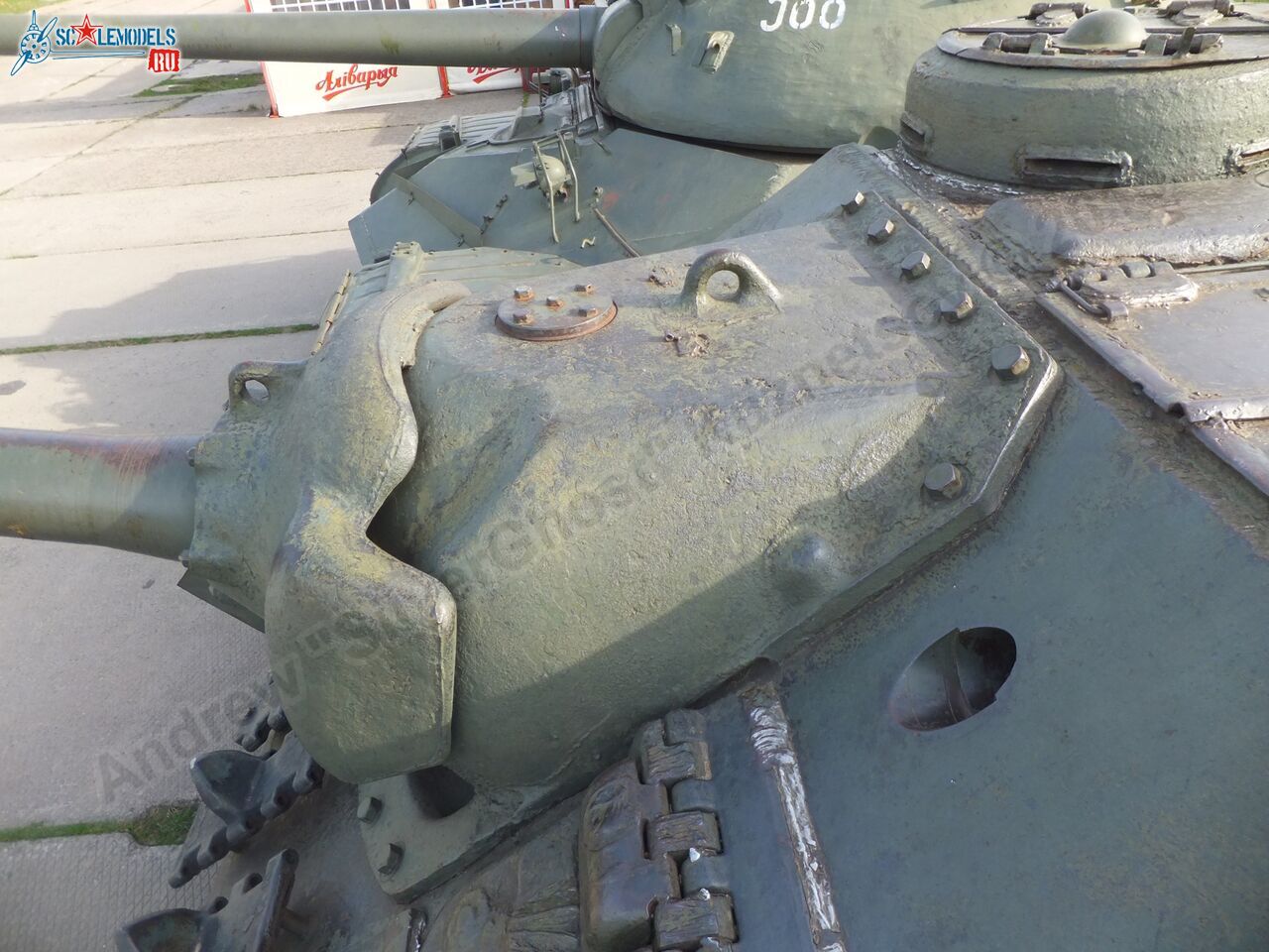 Su-100_0038.jpg