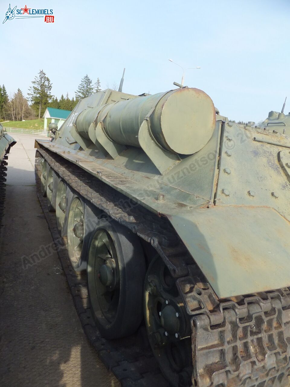Su-100_0066.jpg