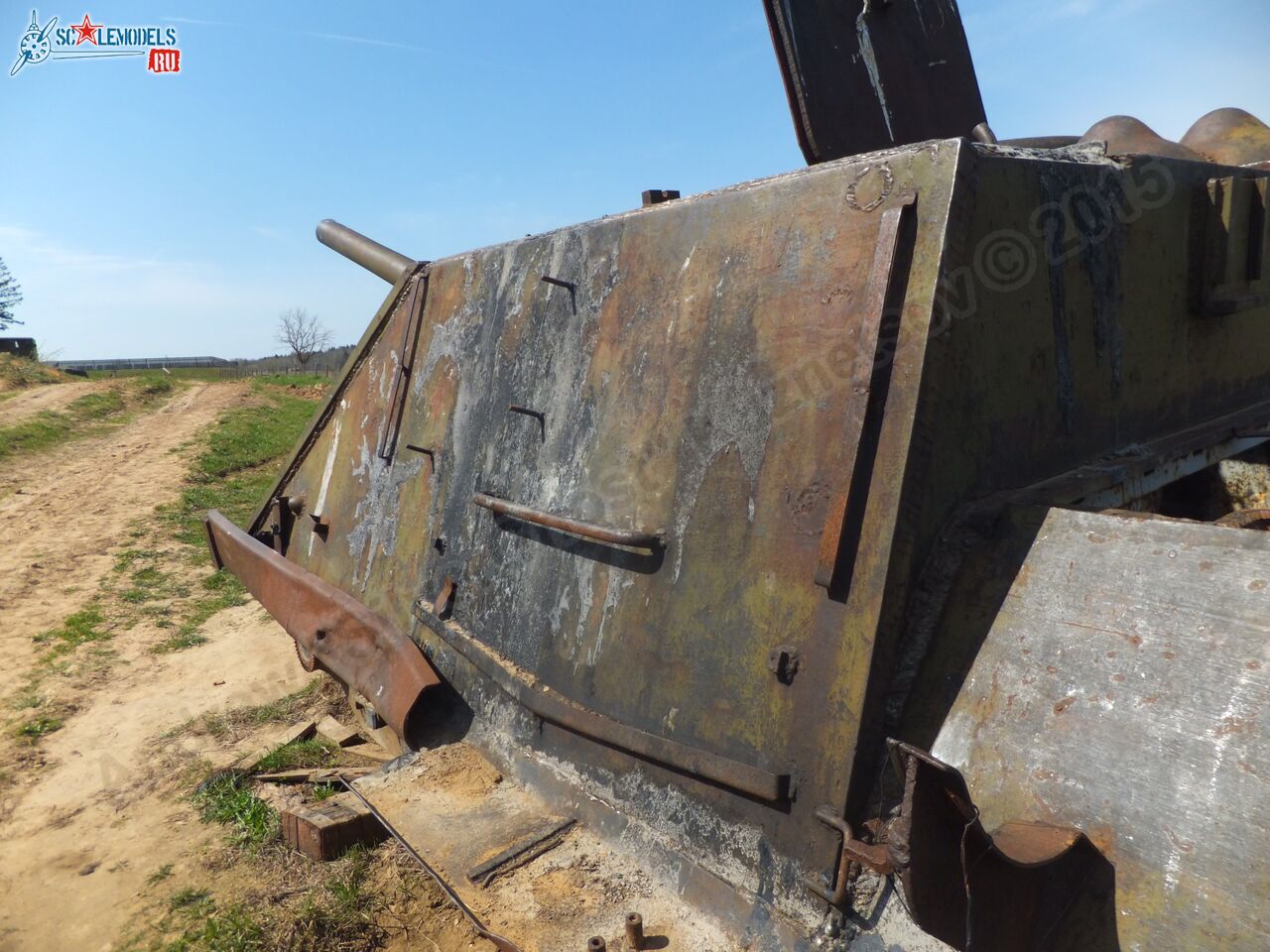 Damaged_SU-100_0007.jpg