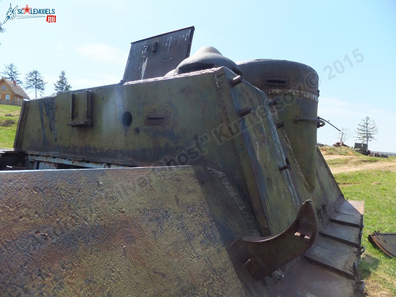 Damaged_SU-100_0022.jpg