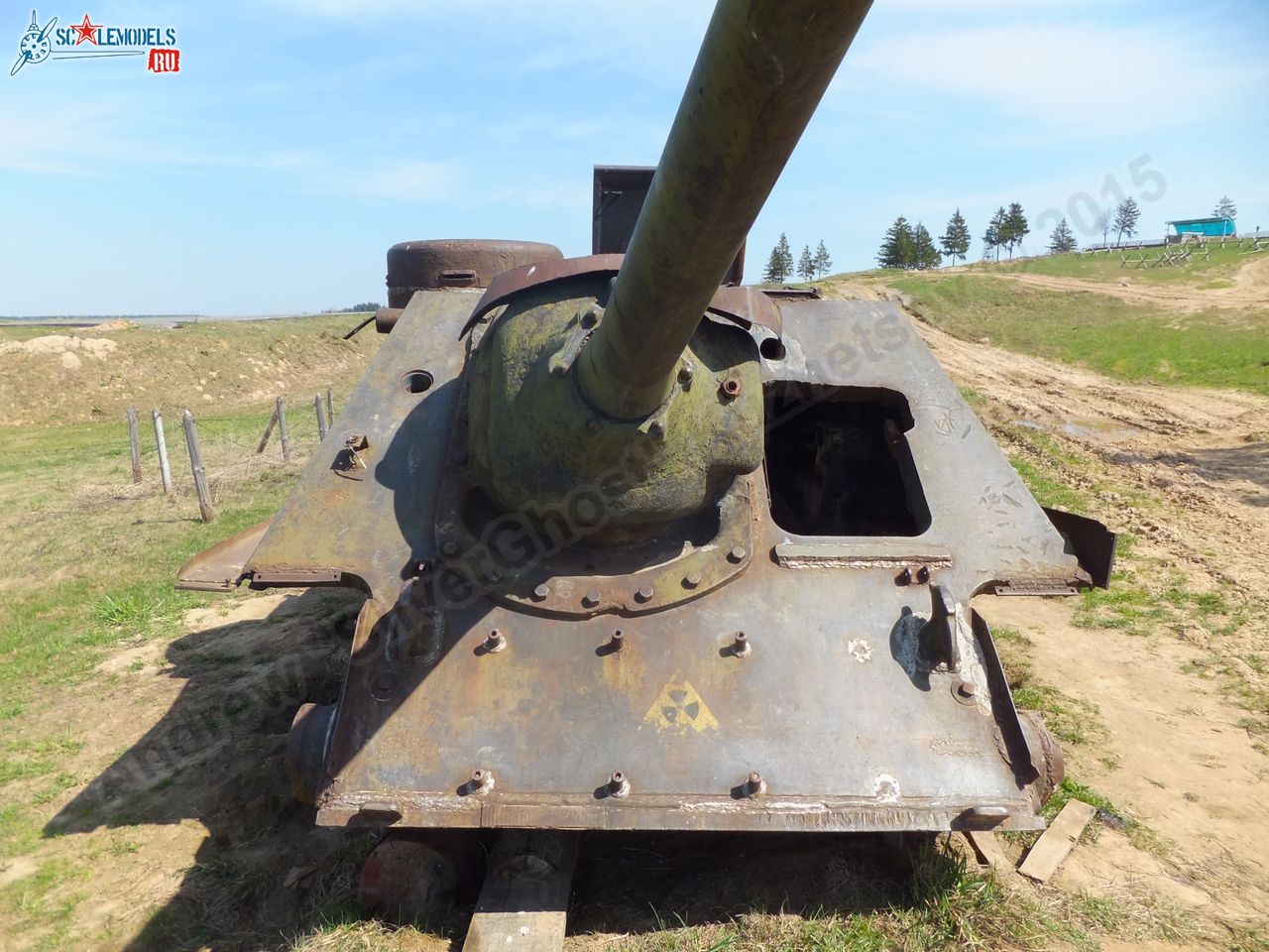 Damaged_SU-100_0031.jpg