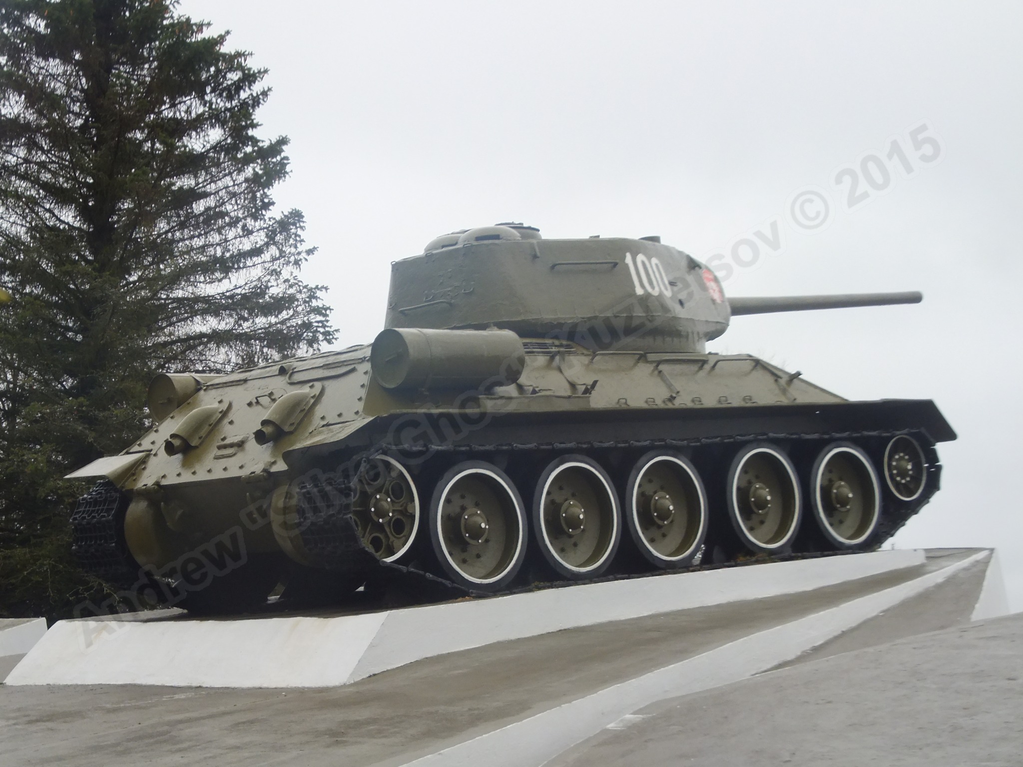 T-34-85_0123.jpg