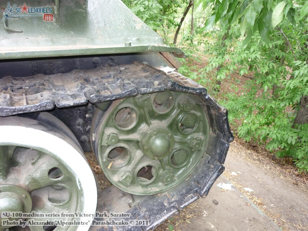 su-100_medium_0015.jpg