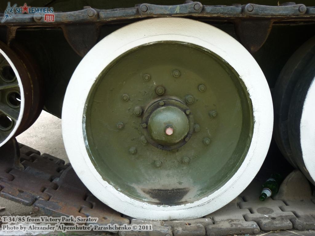 t-34-85_gdr_0005.jpg