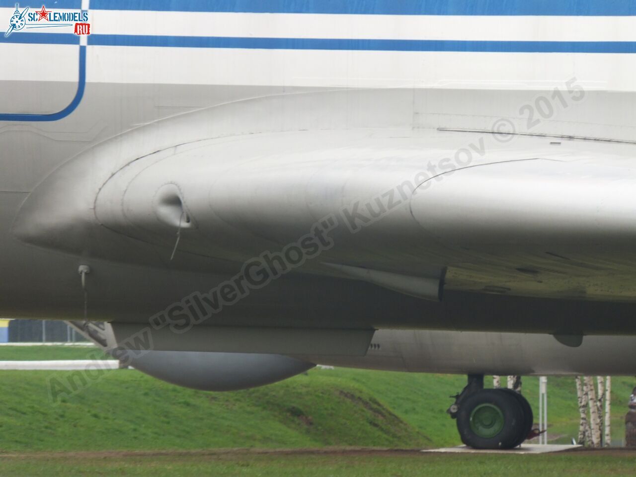 Tu-154M_EW-85706_0033.jpg