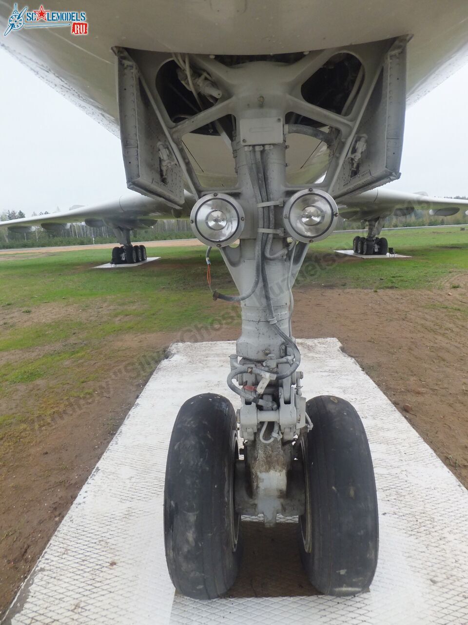 Tu-154M_EW-85706_0171.jpg