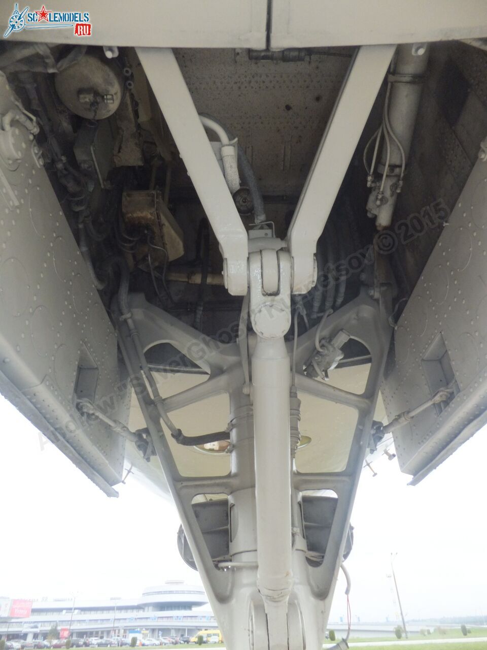 Tu-154M_EW-85706_0191.jpg
