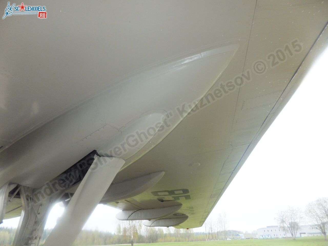 Tu-154M_EW-85706_0273.jpg