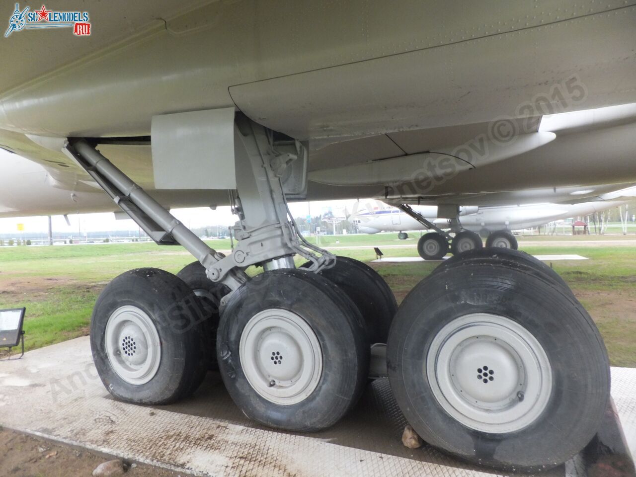 Tu-154M_EW-85706_0301.jpg