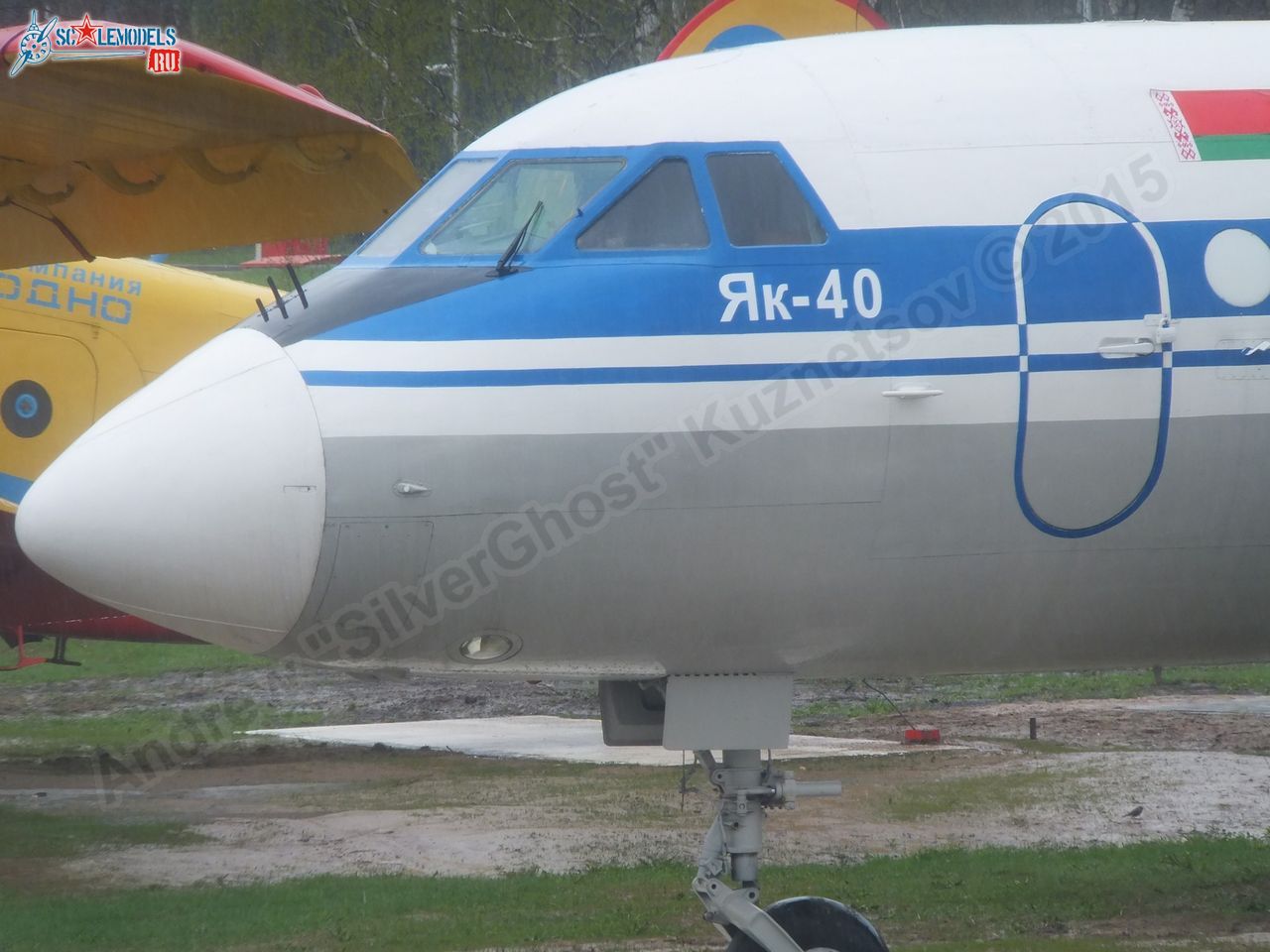 Yak-40_EW-88202_0007.jpg