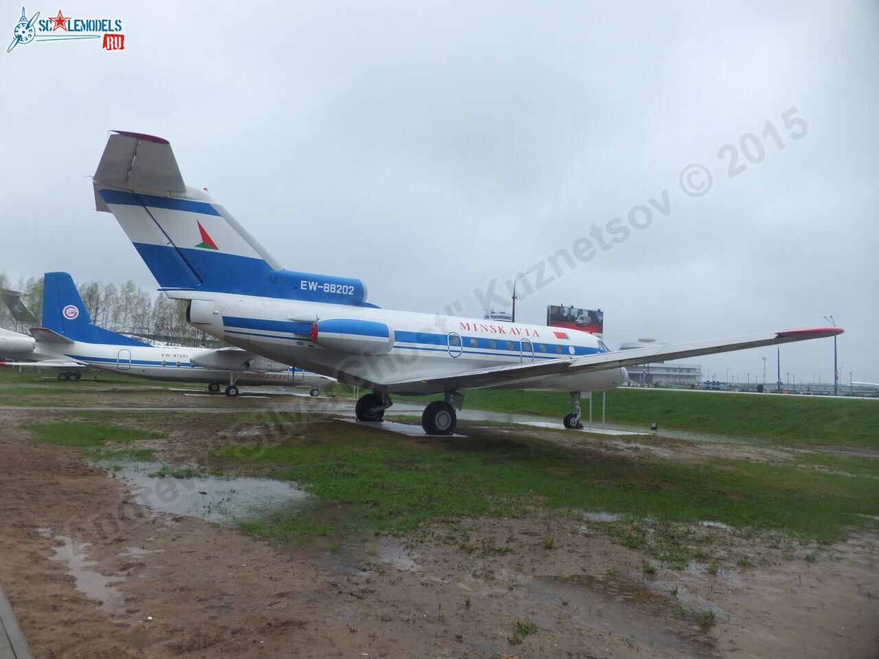 Yak-40_EW-88202_0114.jpg