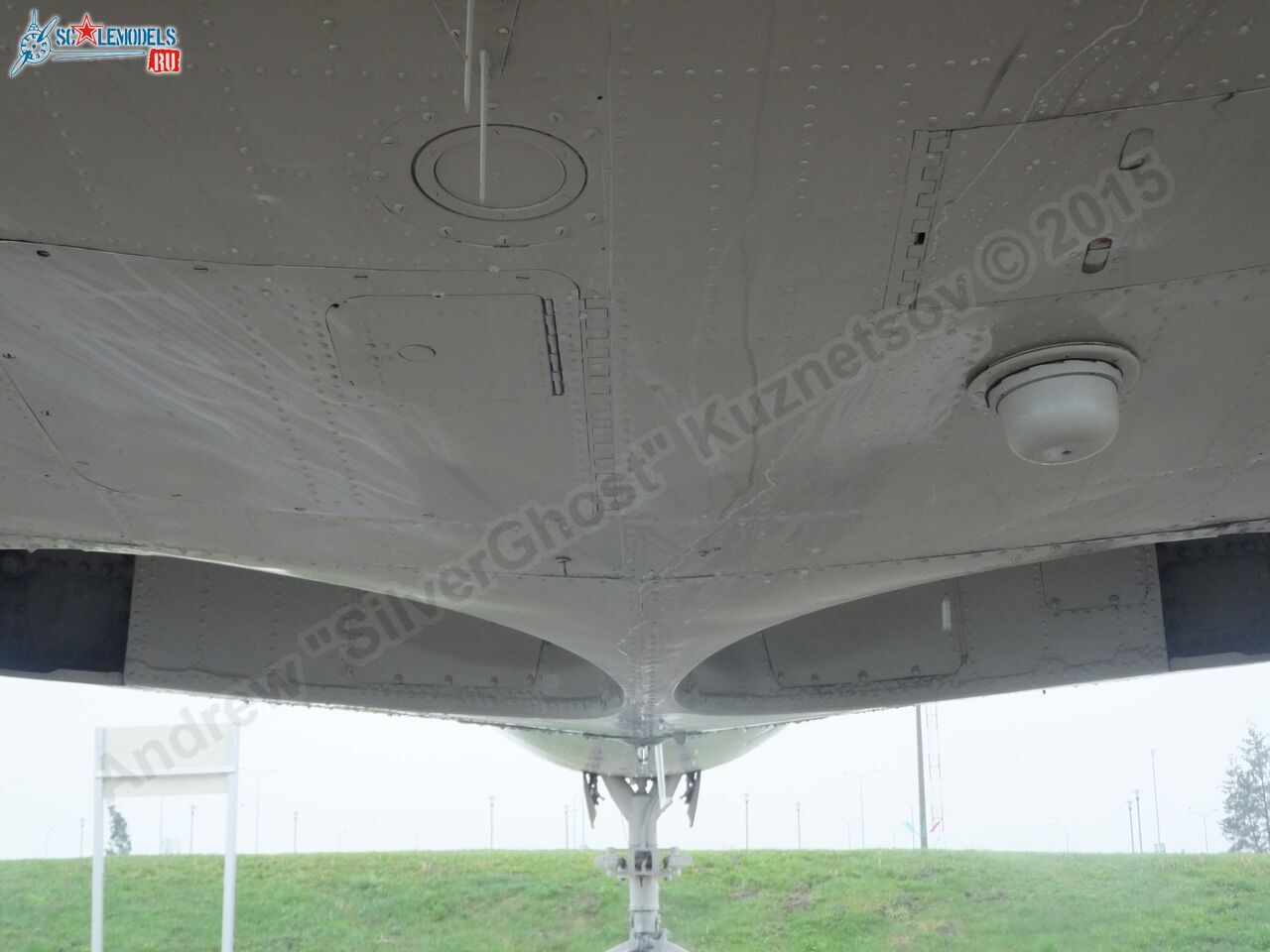 Yak-40_EW-88202_0360.jpg