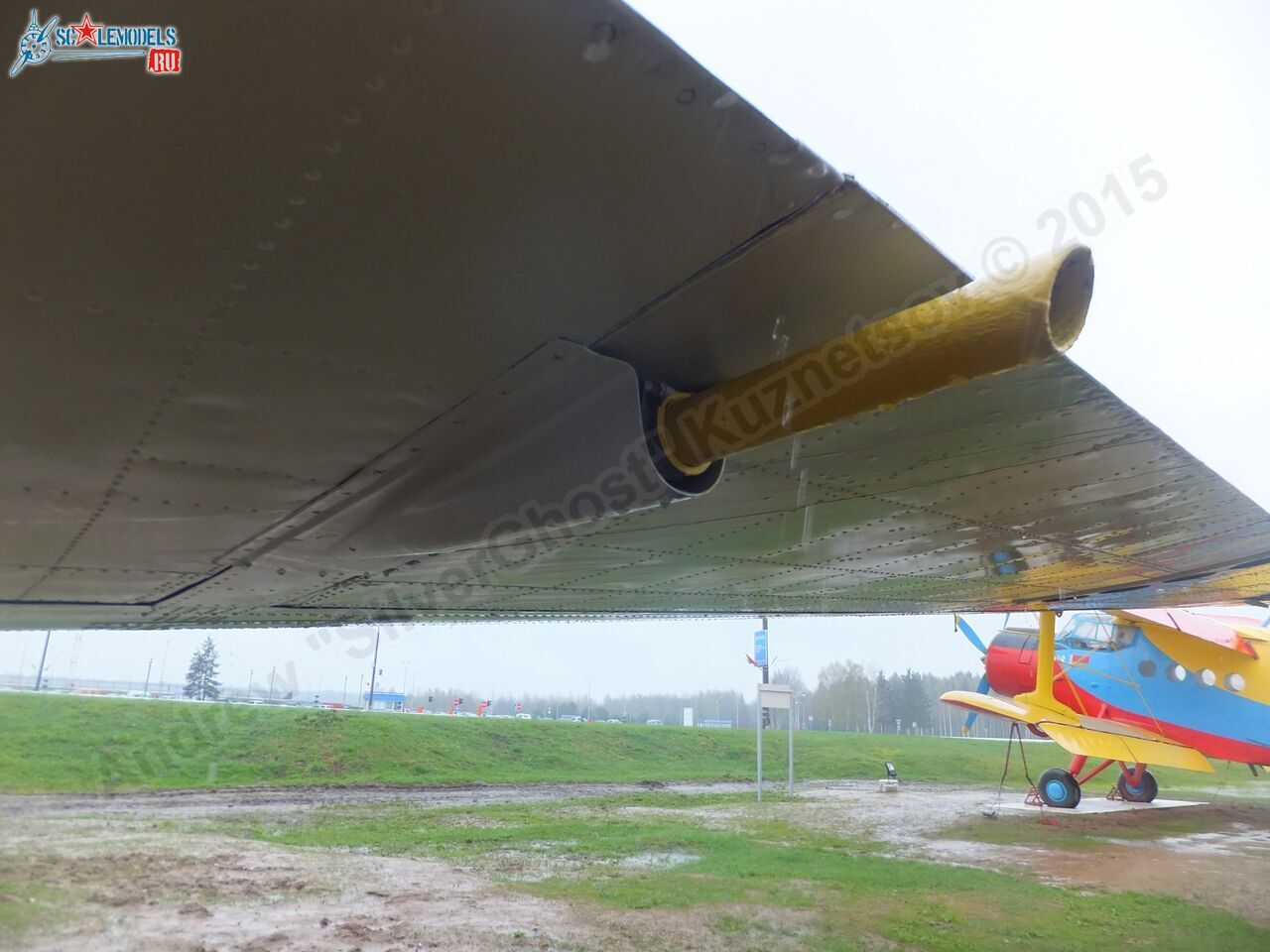 Yak-40_EW-88202_0370.jpg