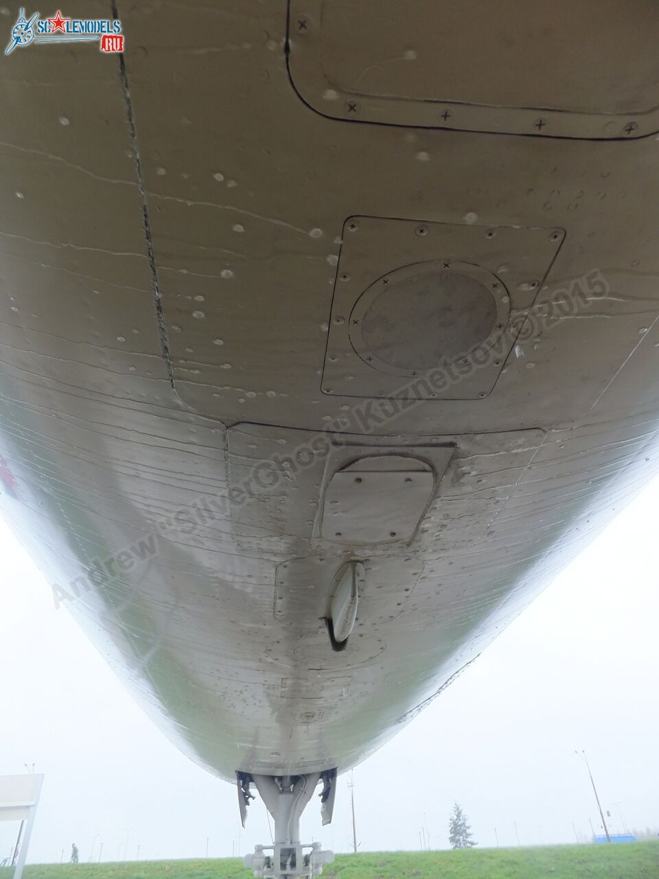 Yak-40_EW-88202_0405.jpg