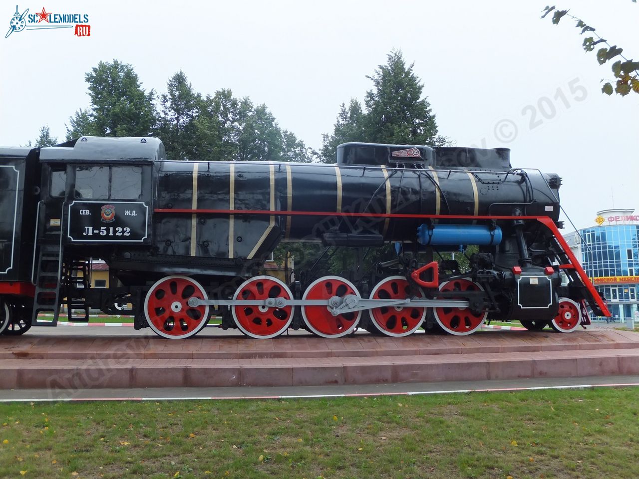 L-5122_locomotive_0013.jpg