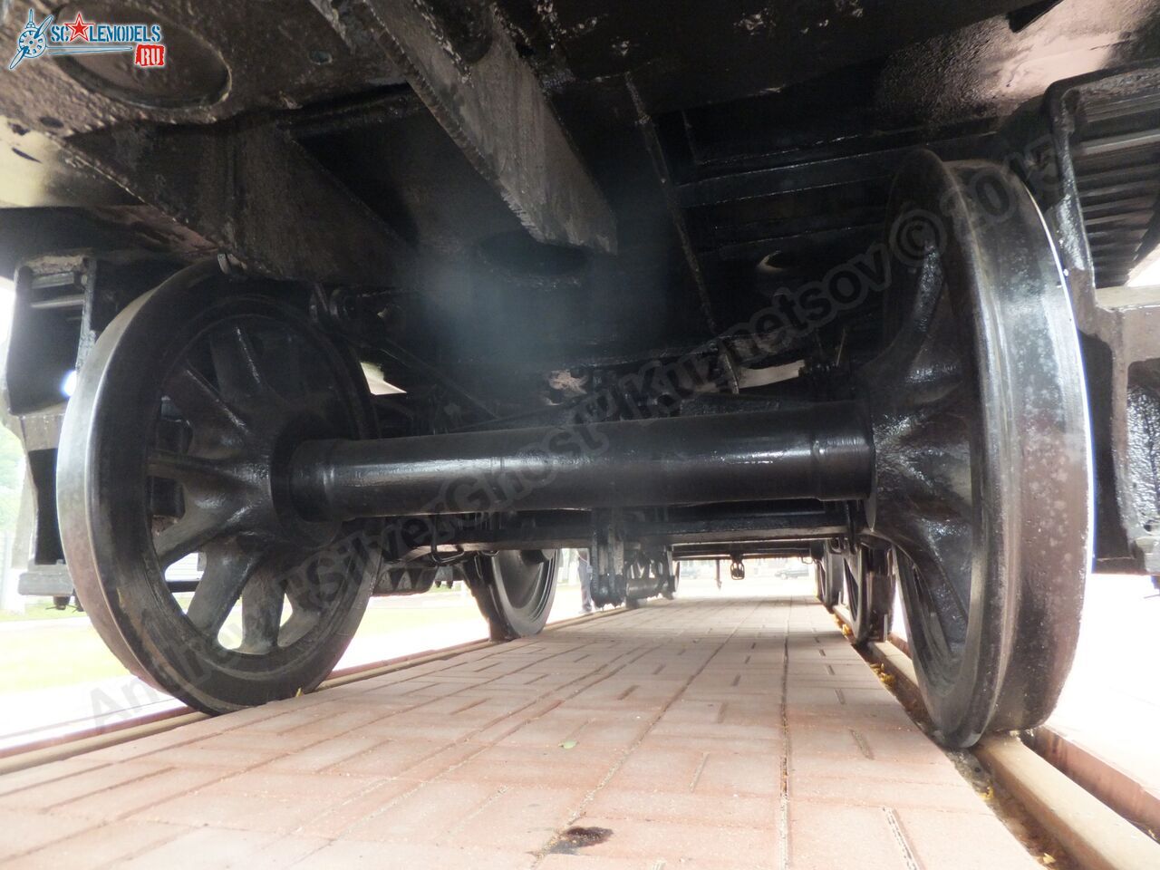 L-5122_locomotive_0075.jpg