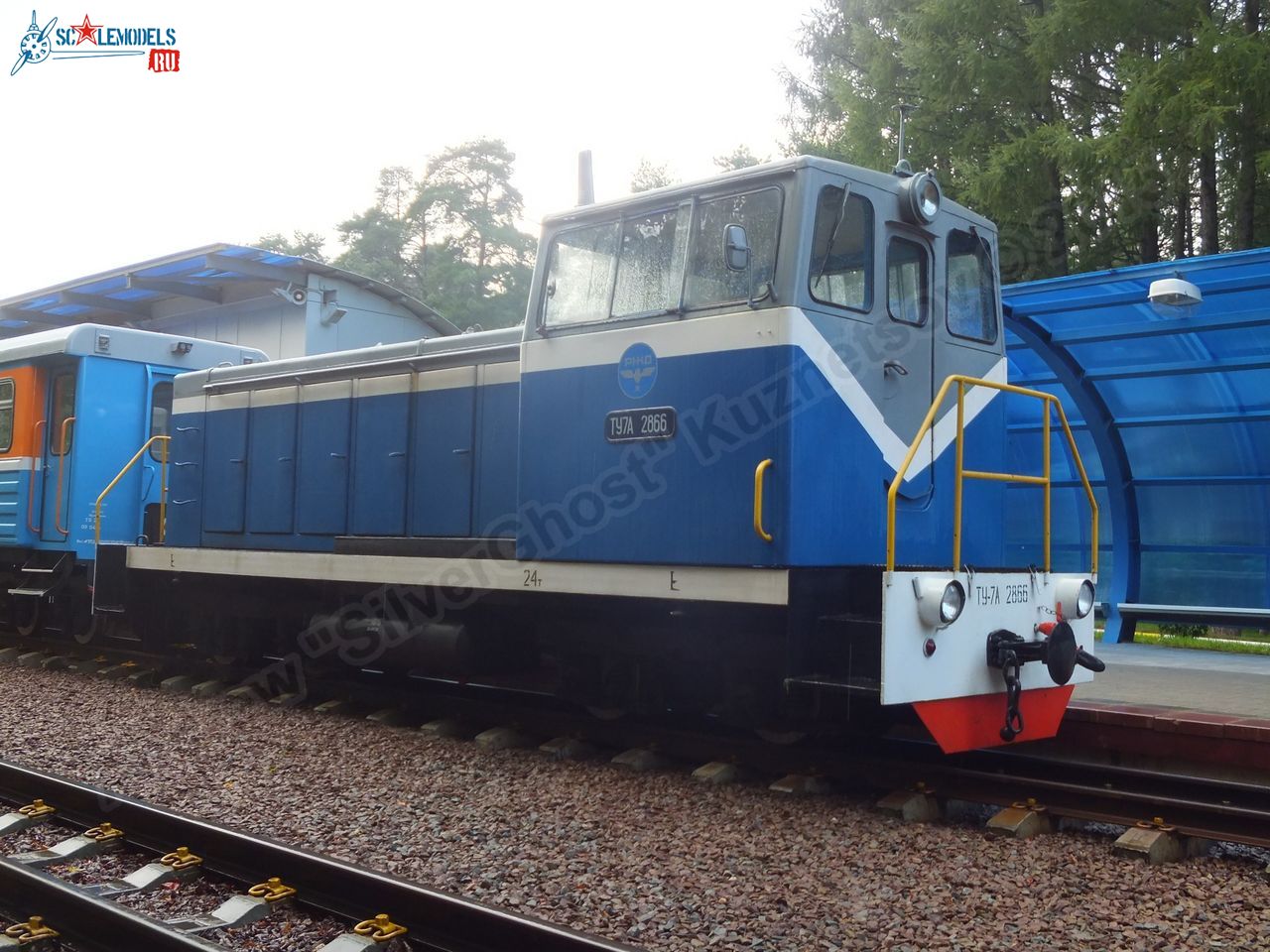 Loco_train_0000.jpg