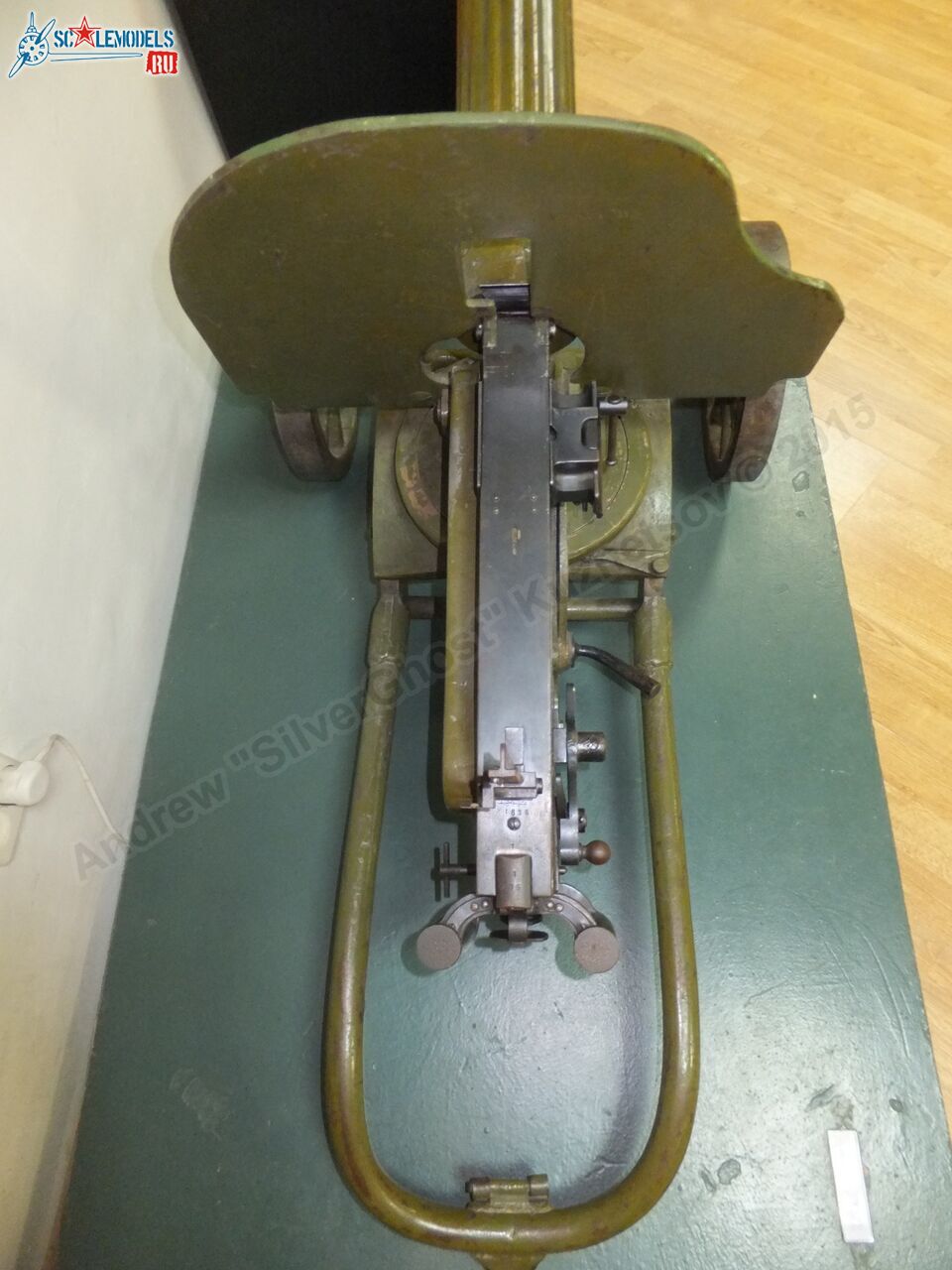 Maxim_machine_gun_0005.jpg